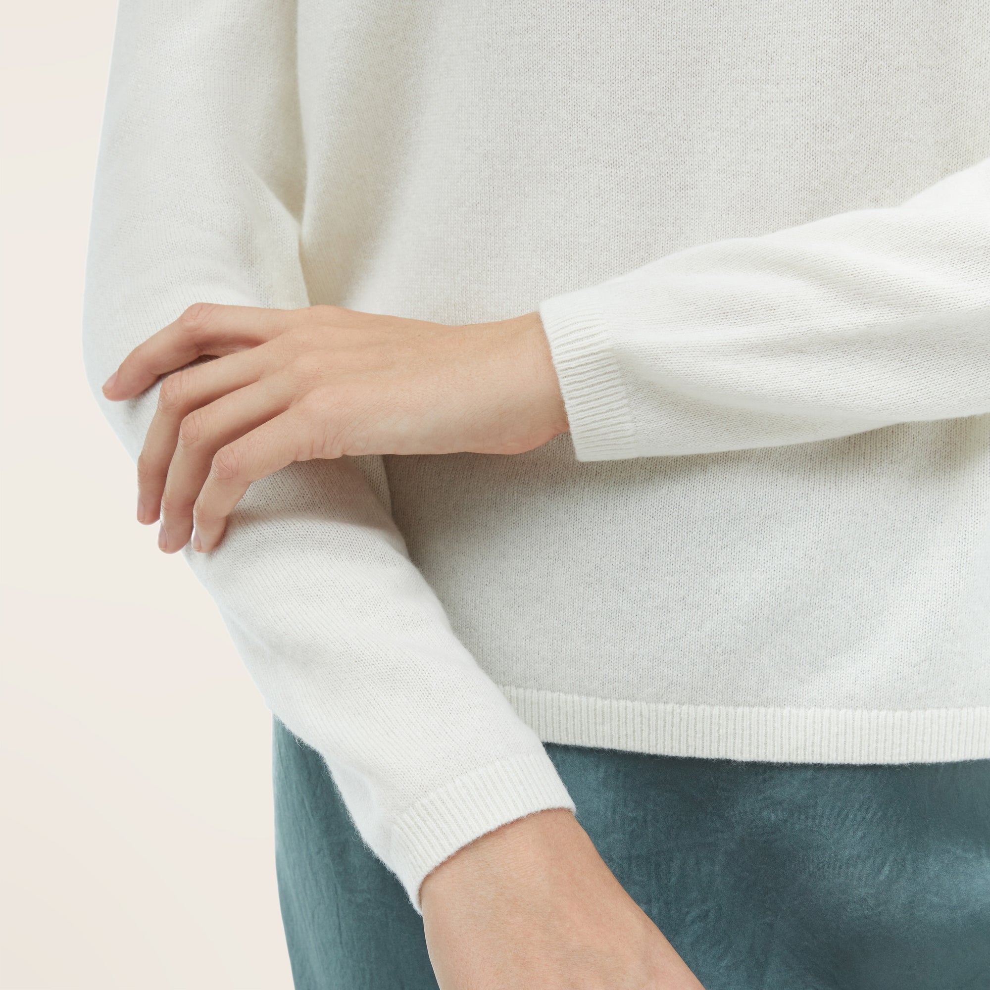 Womens | Airy Cashmere Crewneck Sweater | Ivory