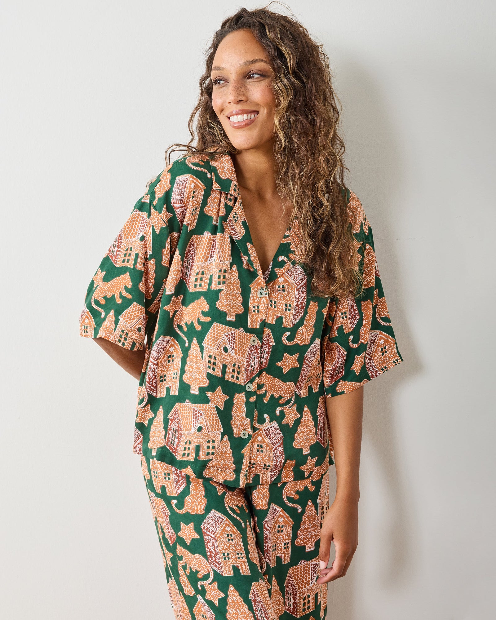 Gingerbread Party - Eco Satin Wildest Dreams Set - Hunter Green - Printfresh