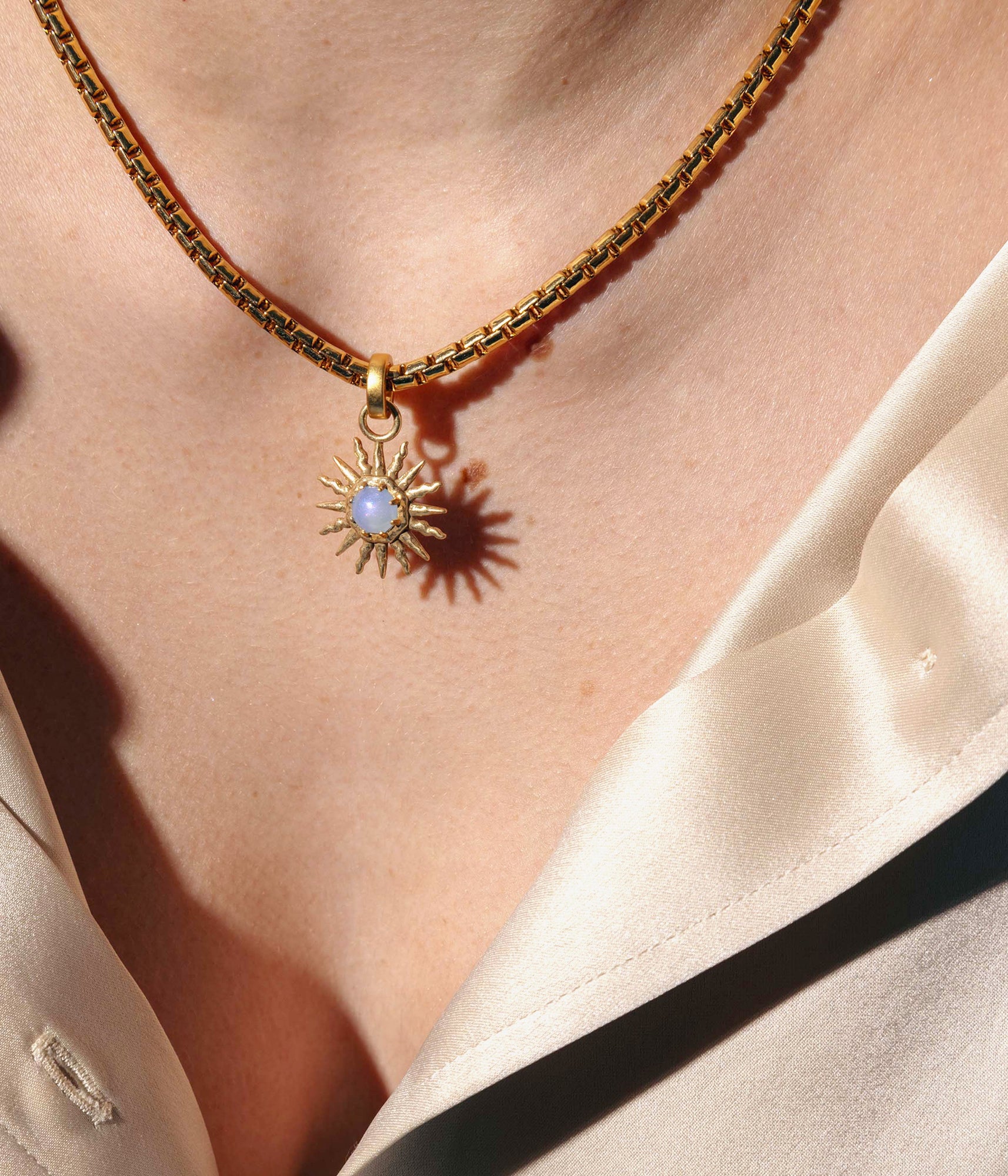 Fira Sun Pendant | Gold