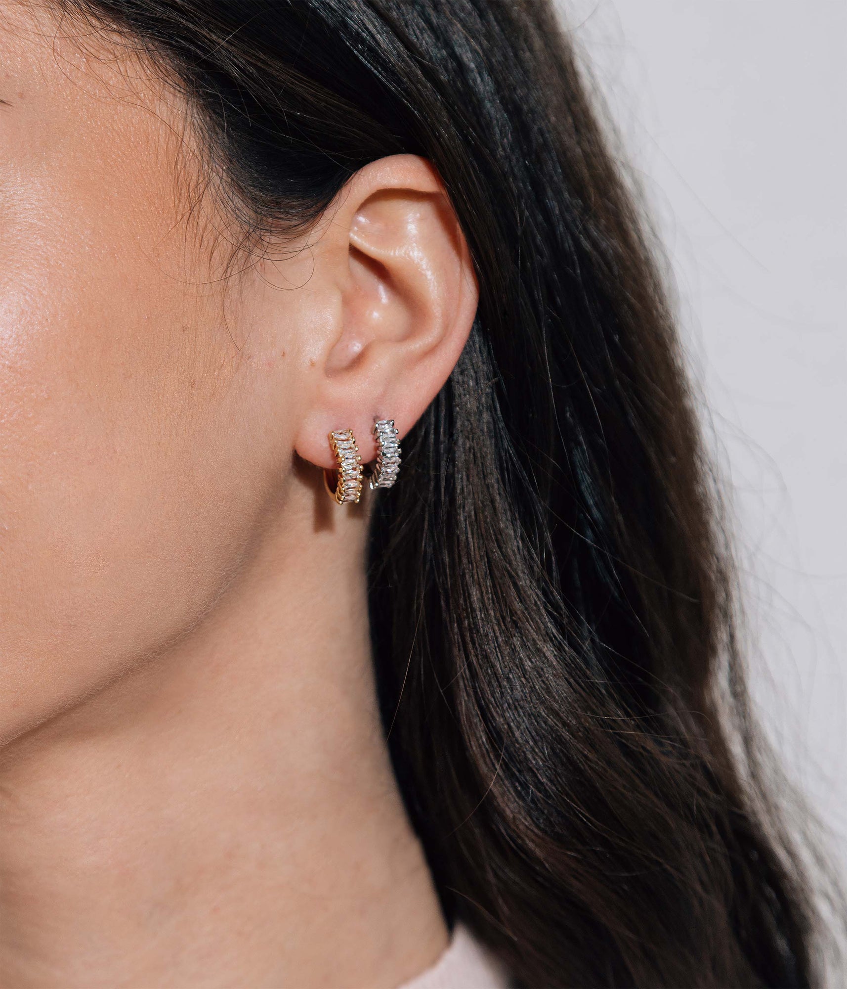 Elowen Huggie Hoops in Silver - Loren Hope