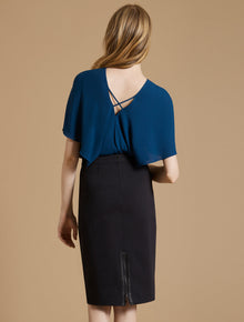 SLIM PENCIL SKIRT WITH ZIPPER DETAIL - Halston