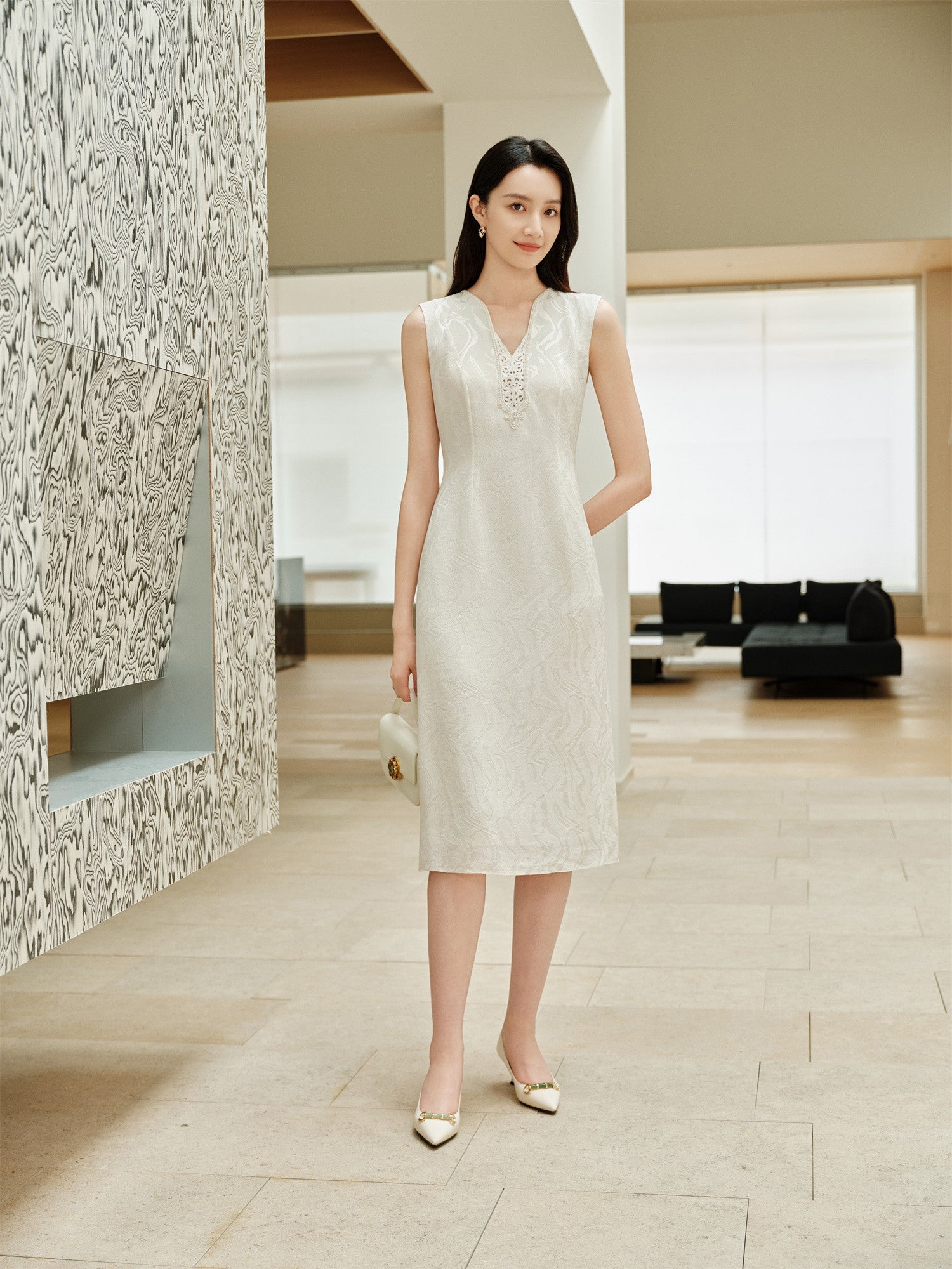 Mulberry Silk Waist-Fitted Dress | White