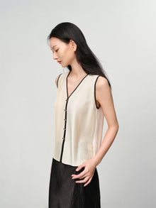 Pleated Vest | Beige