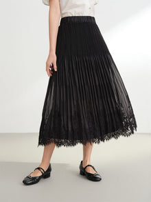 Classic Vintage Lace Pleated Skirt | Black