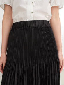 Classic Vintage Lace Pleated Skirt | Black