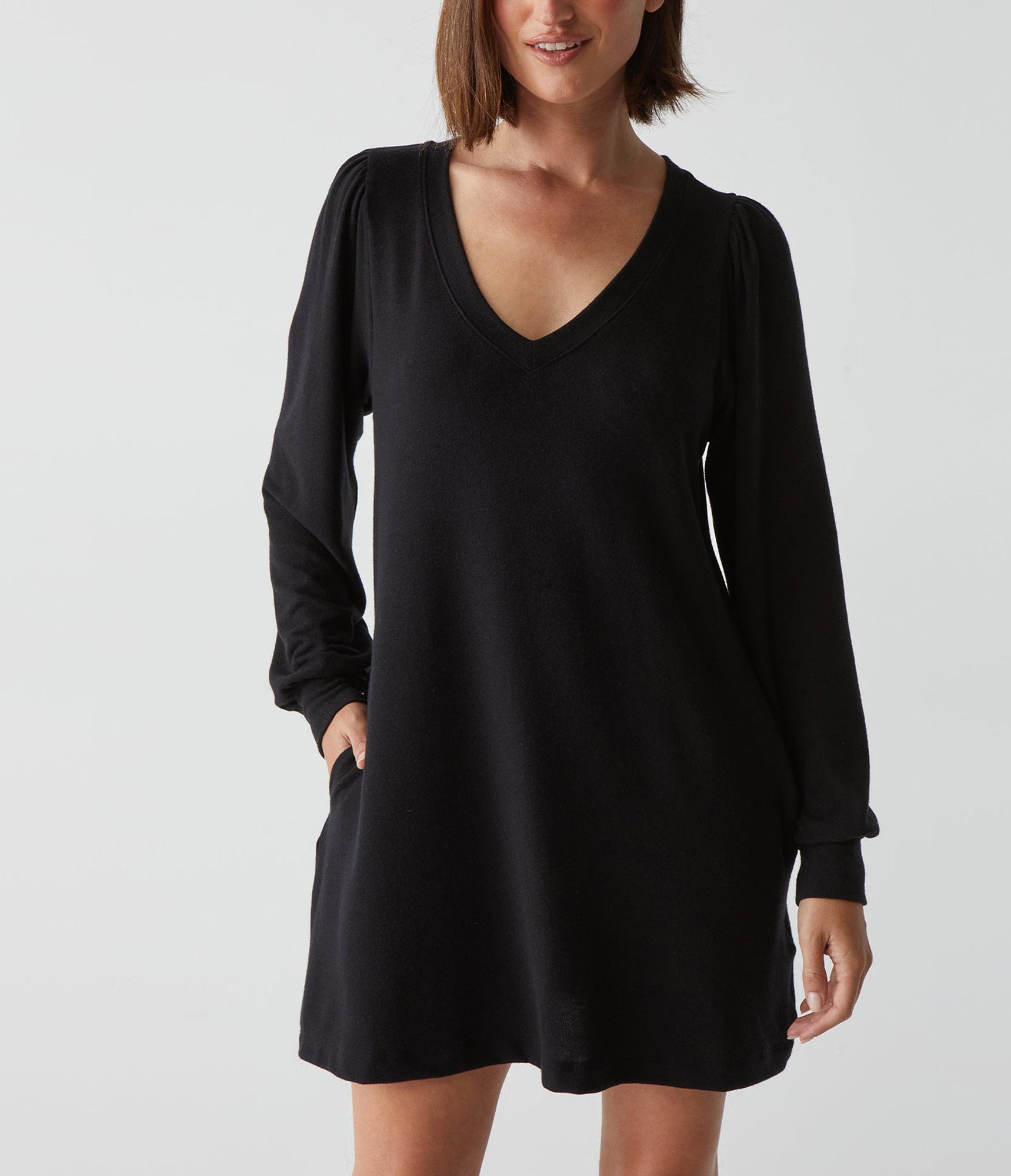Trisha V-Neck Dress | Black
