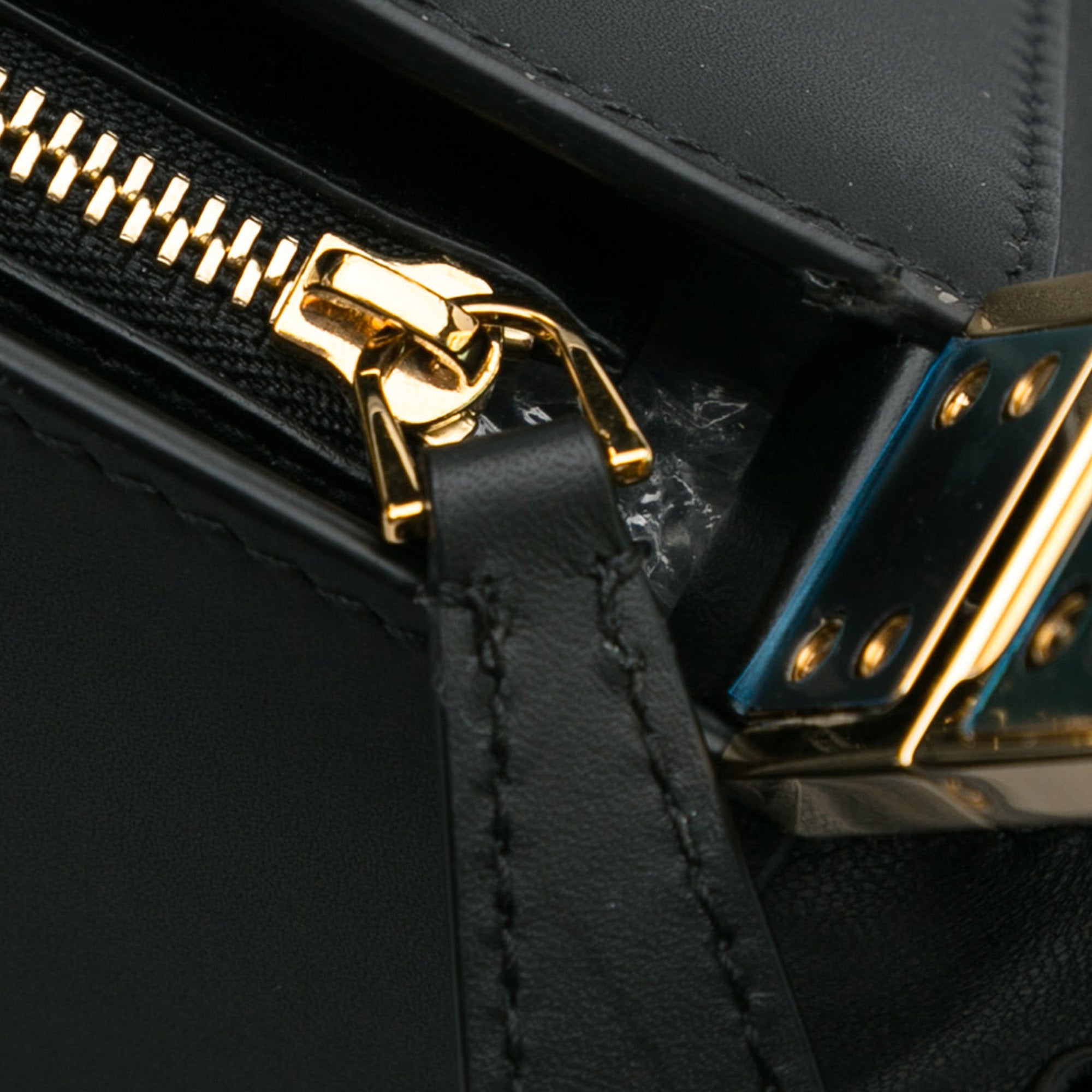 Burberry | Pre-Owned Lambskin Olympia Scarf Tote | Black