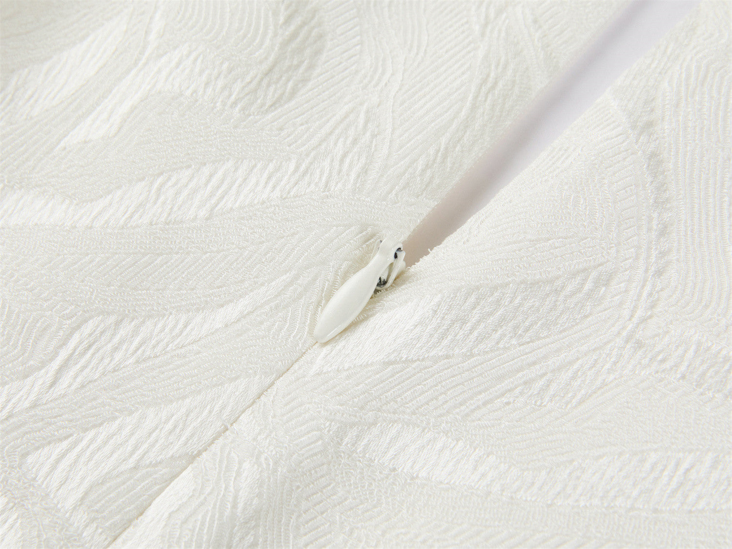 Mulberry Silk Waist-Fitted Dress | White
