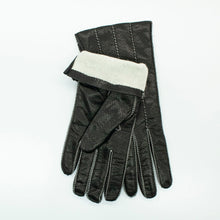 Leather Gloves With Contrast Color Stitches | Black/Vanilla