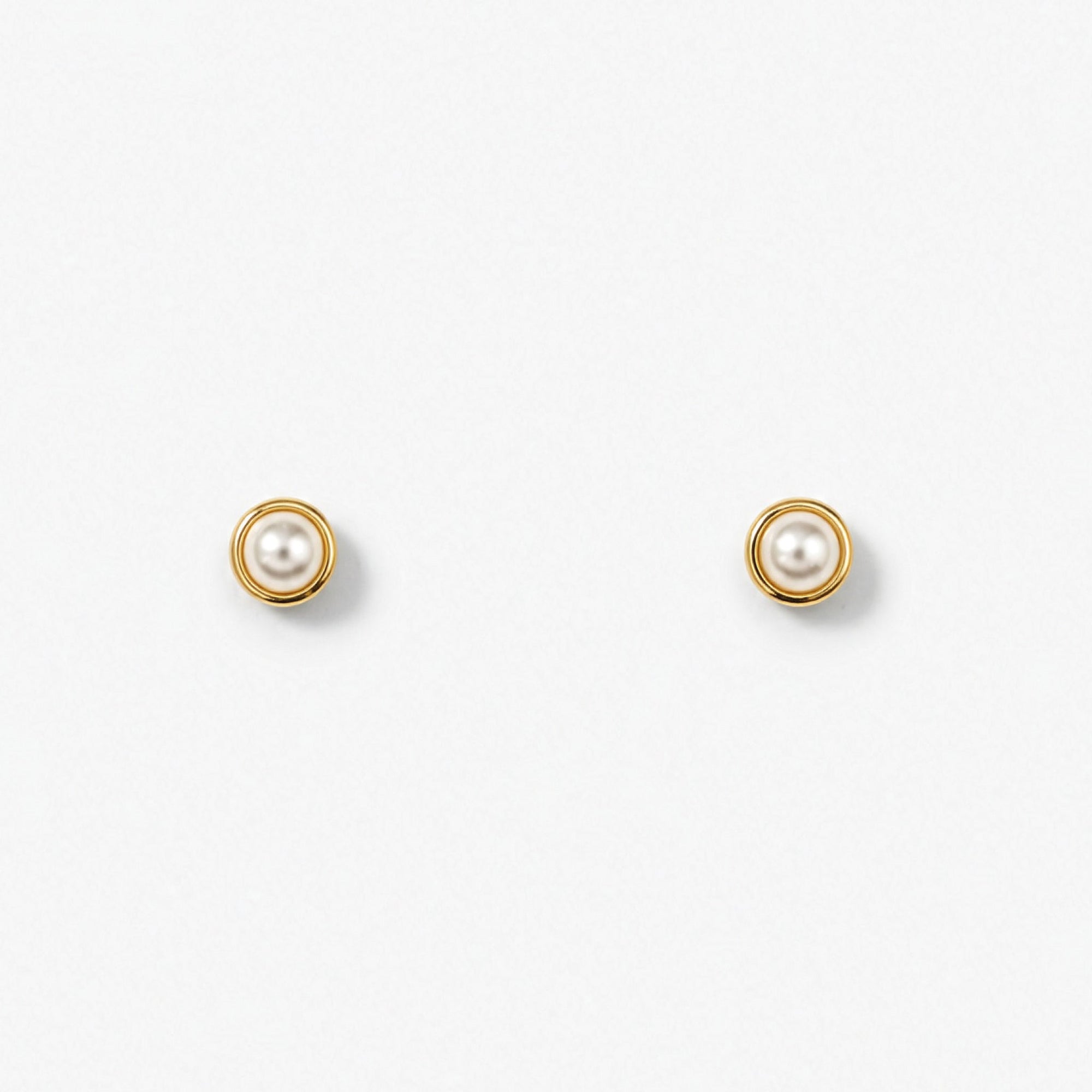 June Earrings | 18K Gold Plated on Sterling Silver | Freshwater Pearl