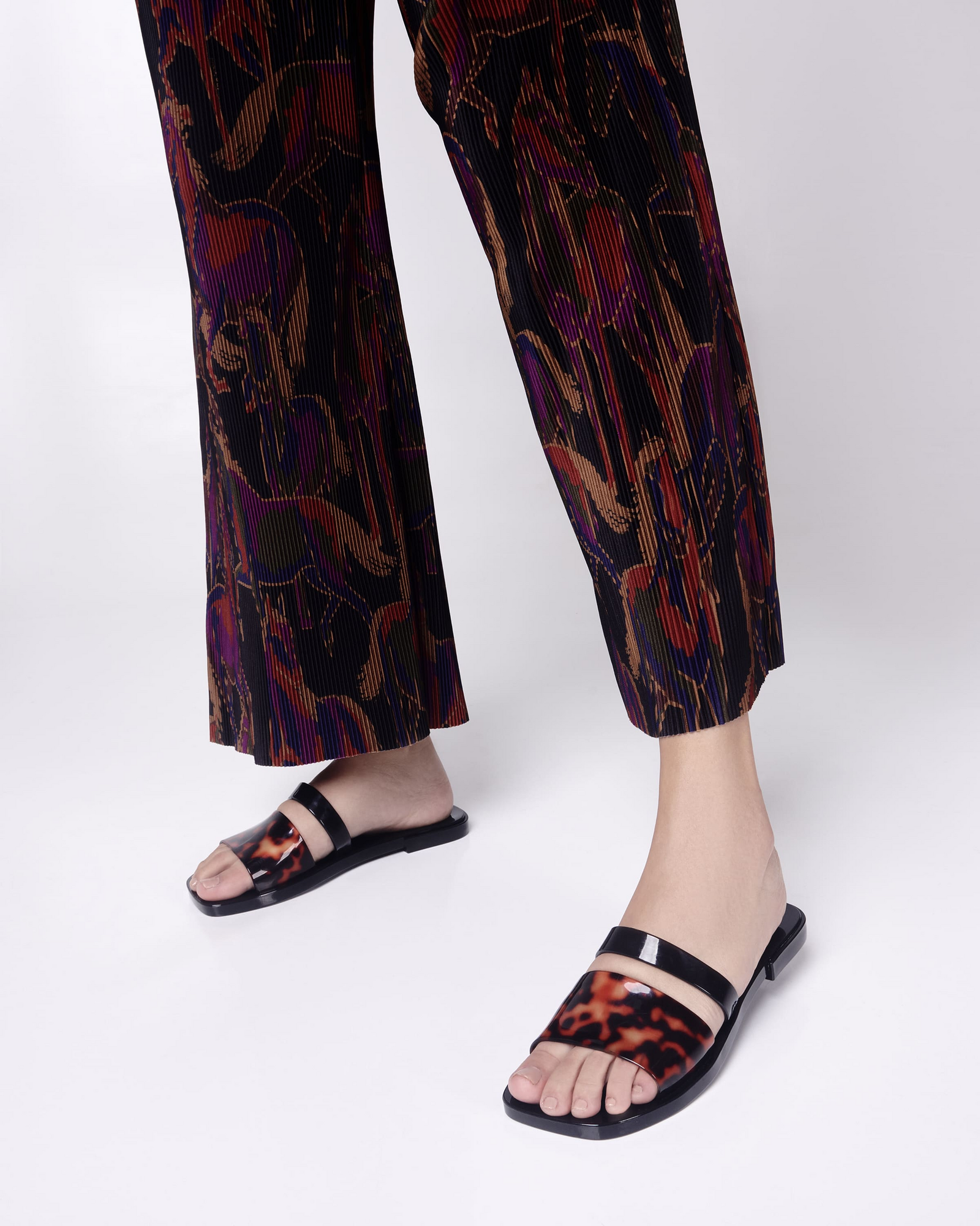 Womens | Ivy II Slide | Black/Tortoiseshell