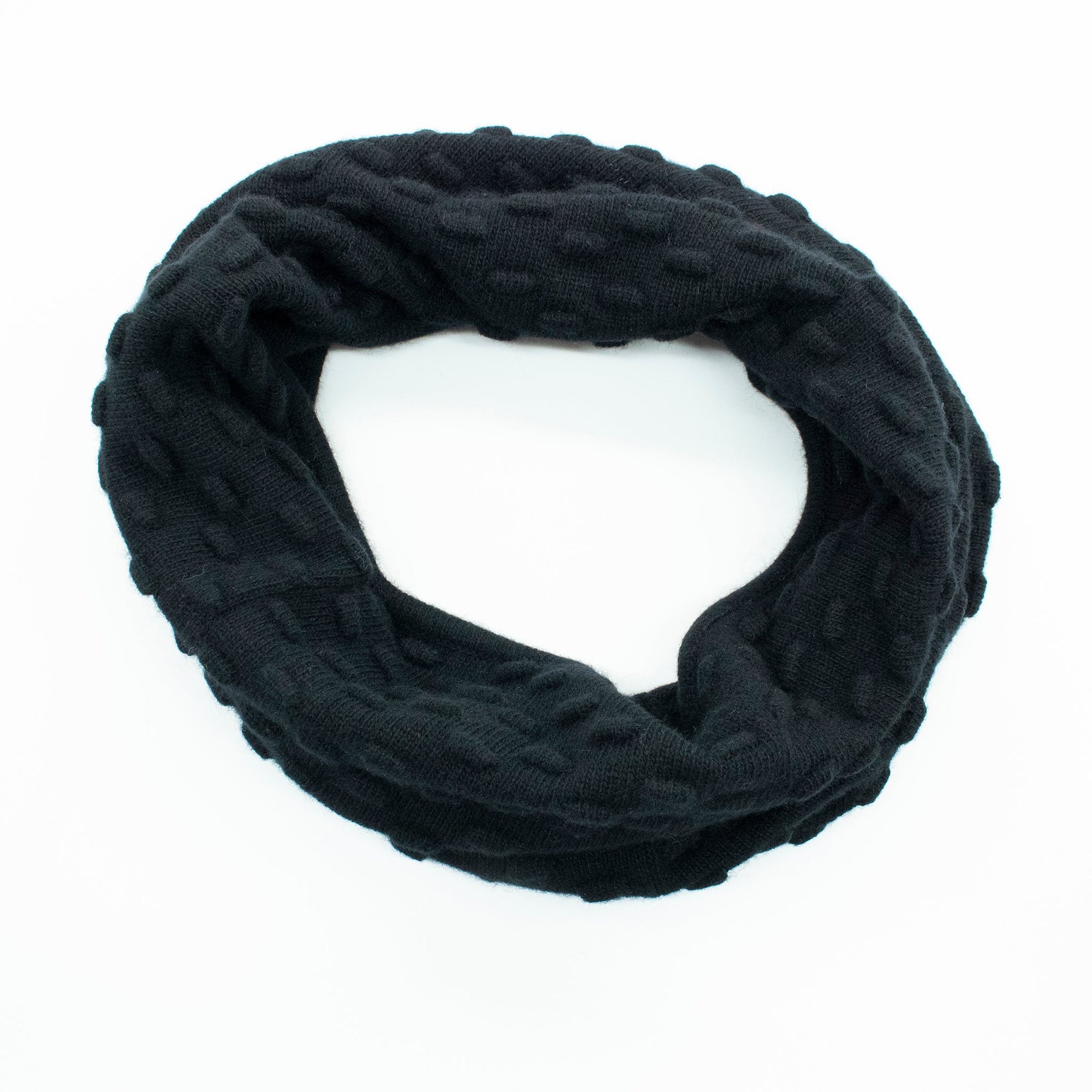 Neck Warmer In Popcorn Stitch | Black