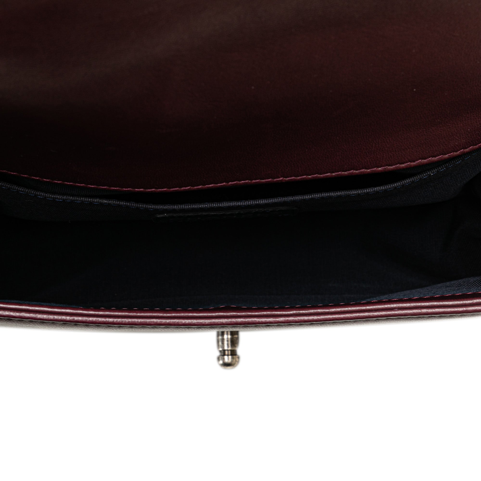 Chanel | Pre-Owned Old Medium Velvet and Tweed Boy Flap - I | Red/Burgundy