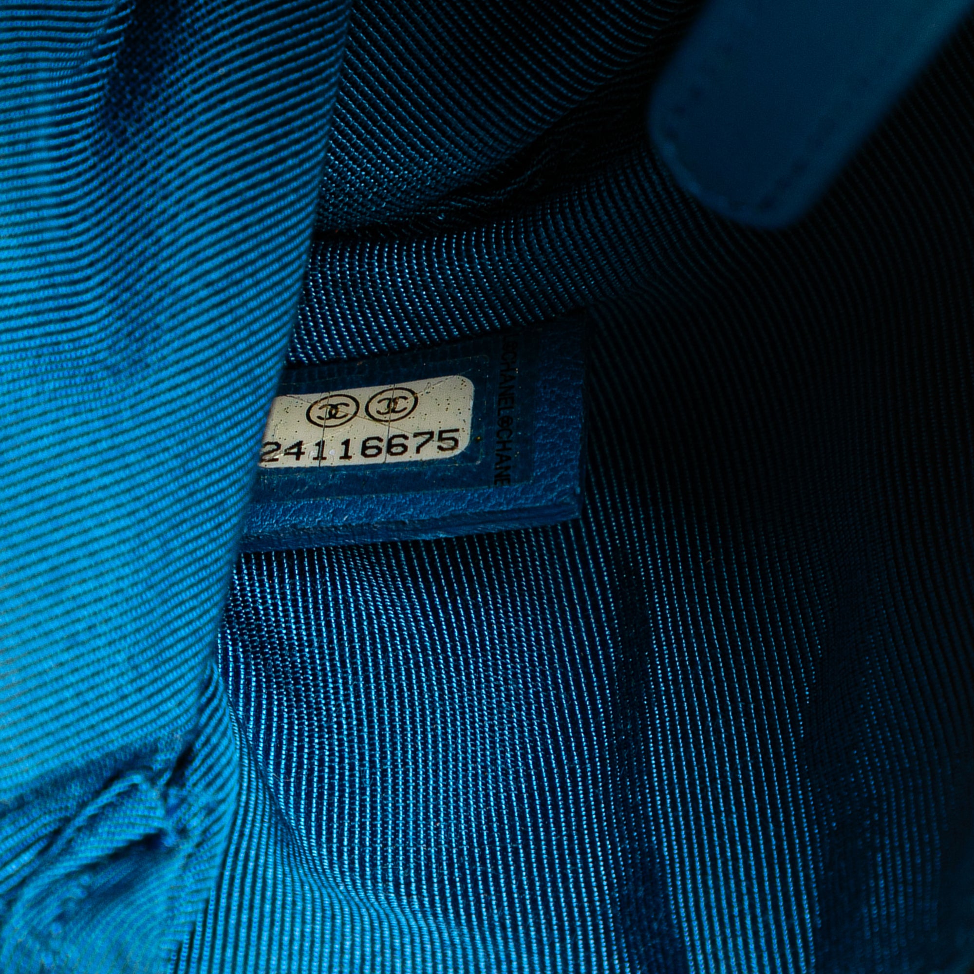 Chanel | Pre-Owned Chevron Lambskin O Case Pouch | Blue