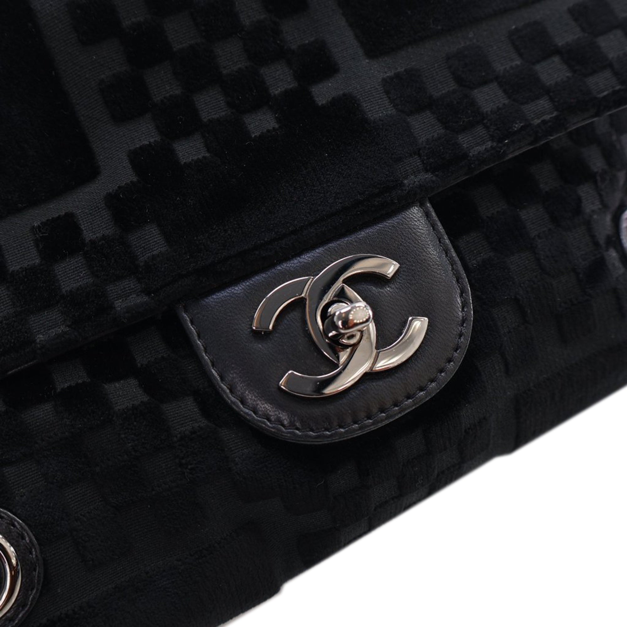 Chanel | Pre-Owned CC Check Embossed Velvet Belted Side Flap | Black