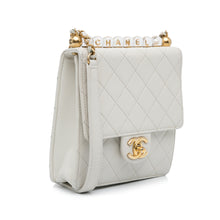 Chanel | Pre-Owned Mini Chic Pearls Crossbody | White