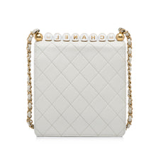 Chanel | Pre-Owned Mini Chic Pearls Crossbody | White