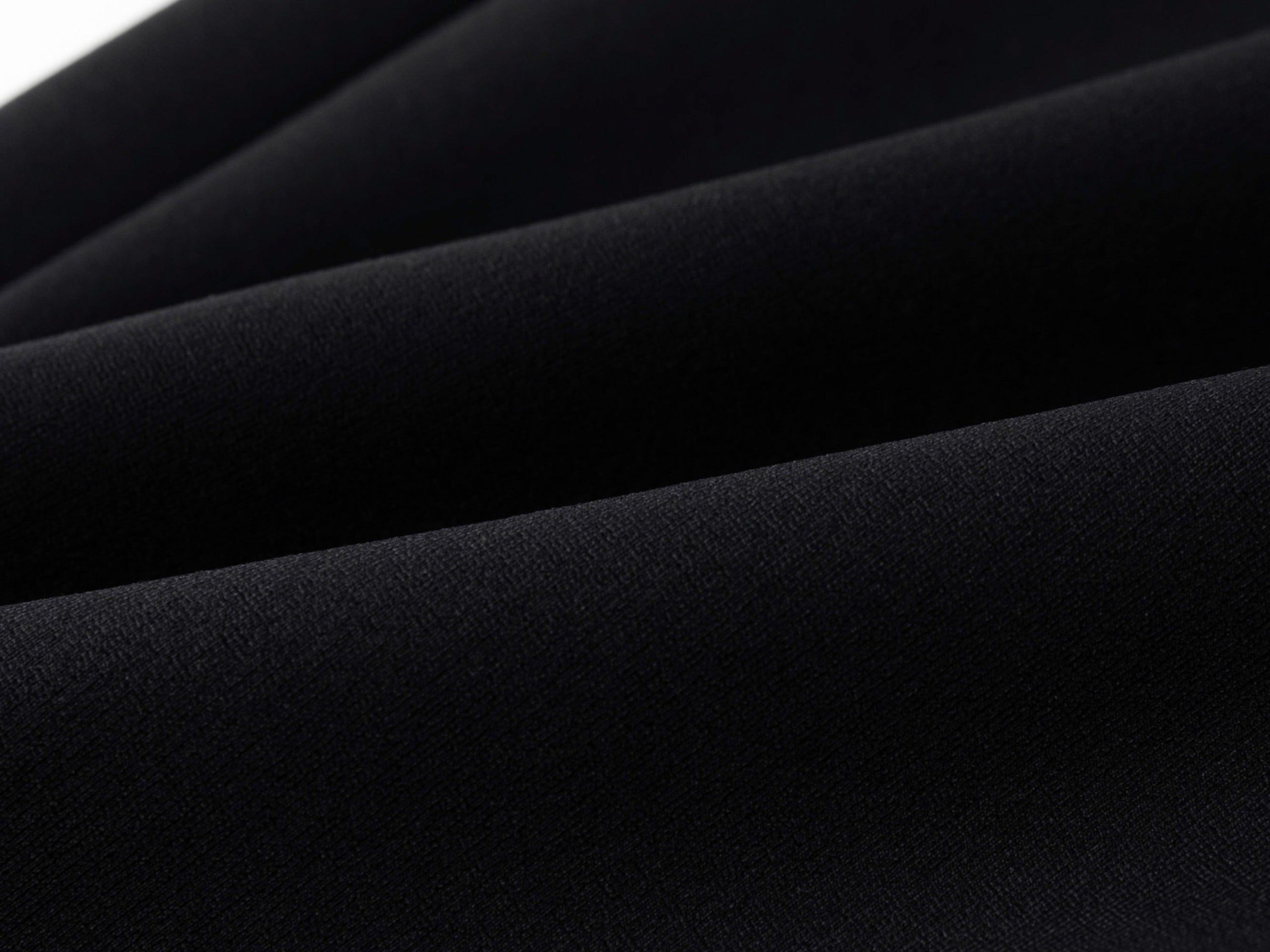 Slim-Leg Pants | Black