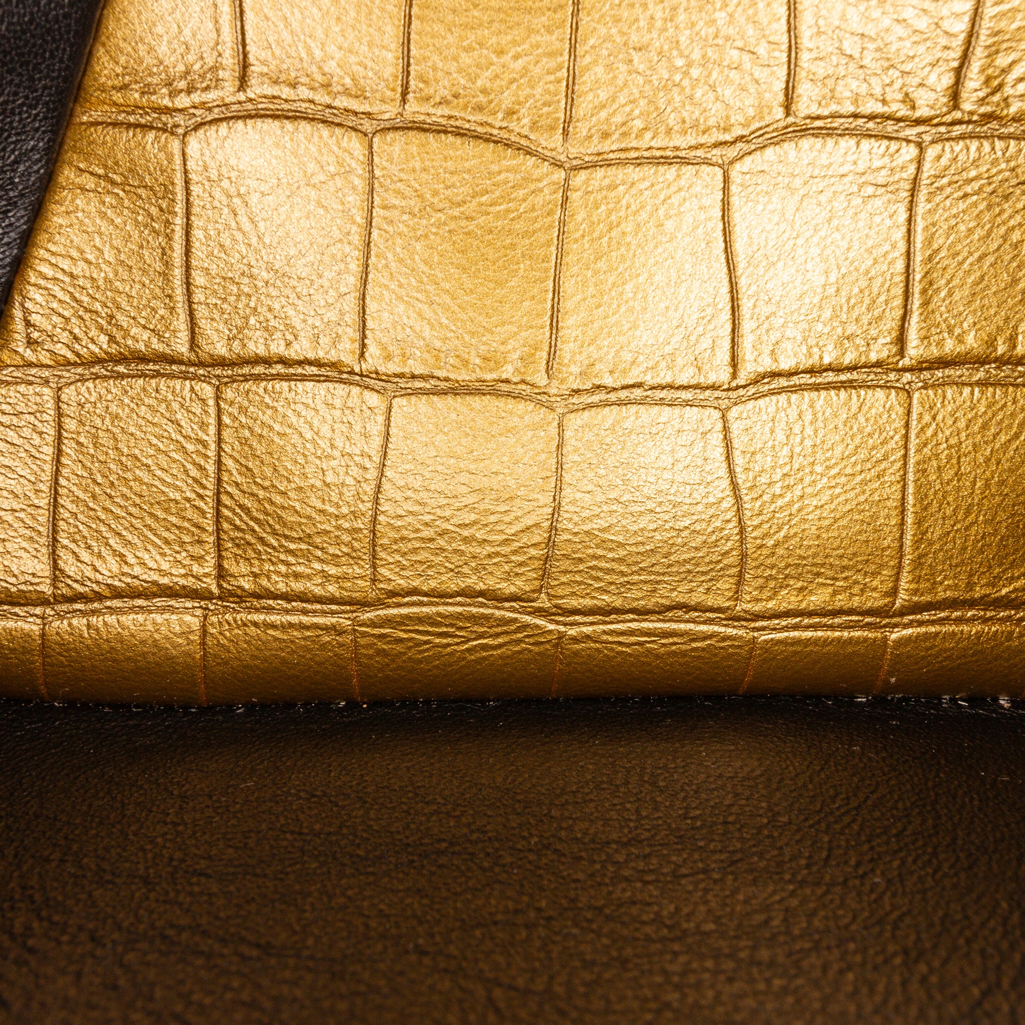 Chanel | Pre-Owned Medium Croc Embossed Lambskin 2.55 Reissue Double Flap Bag | Black/Gold