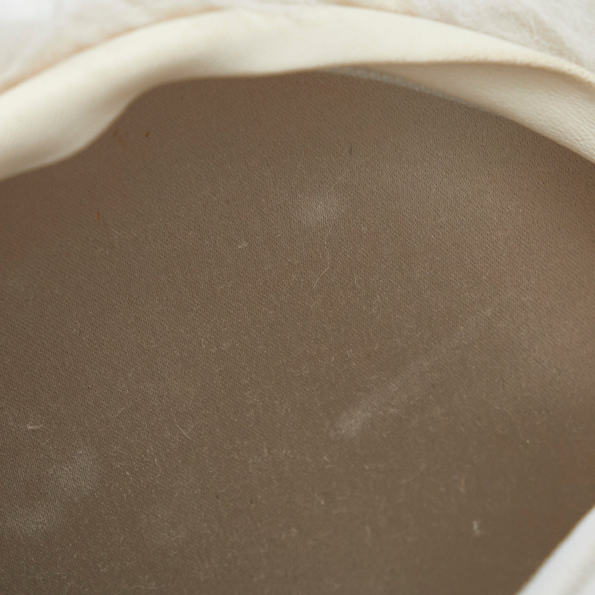 Chanel | Pre-Owned CC Crystal Embellished Faux Fur Round Crossbody | White