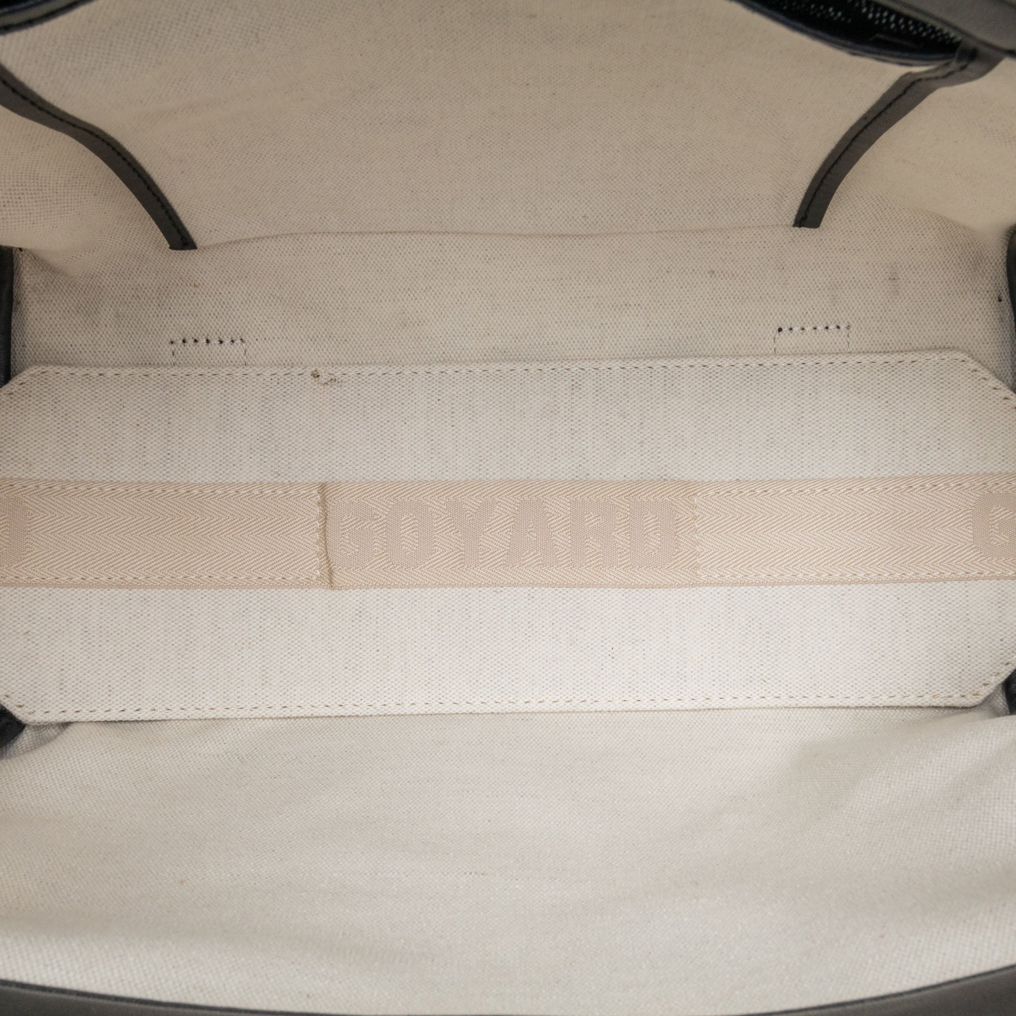 Goyard | Pre-Owned Goyardine Rouette PM | Black