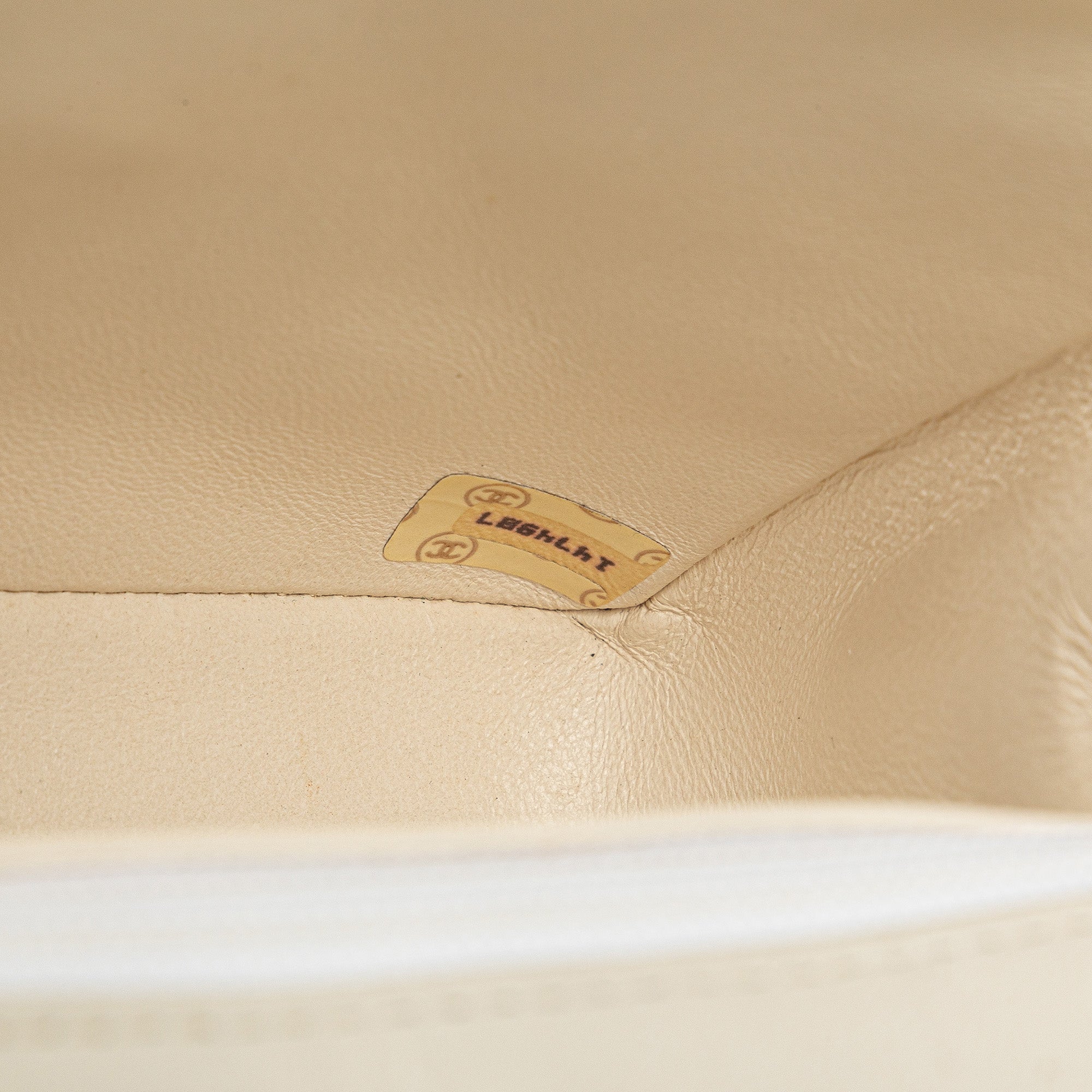 Chanel | Pre-Owned Mini Square Classic Lambskin Single Flap | White