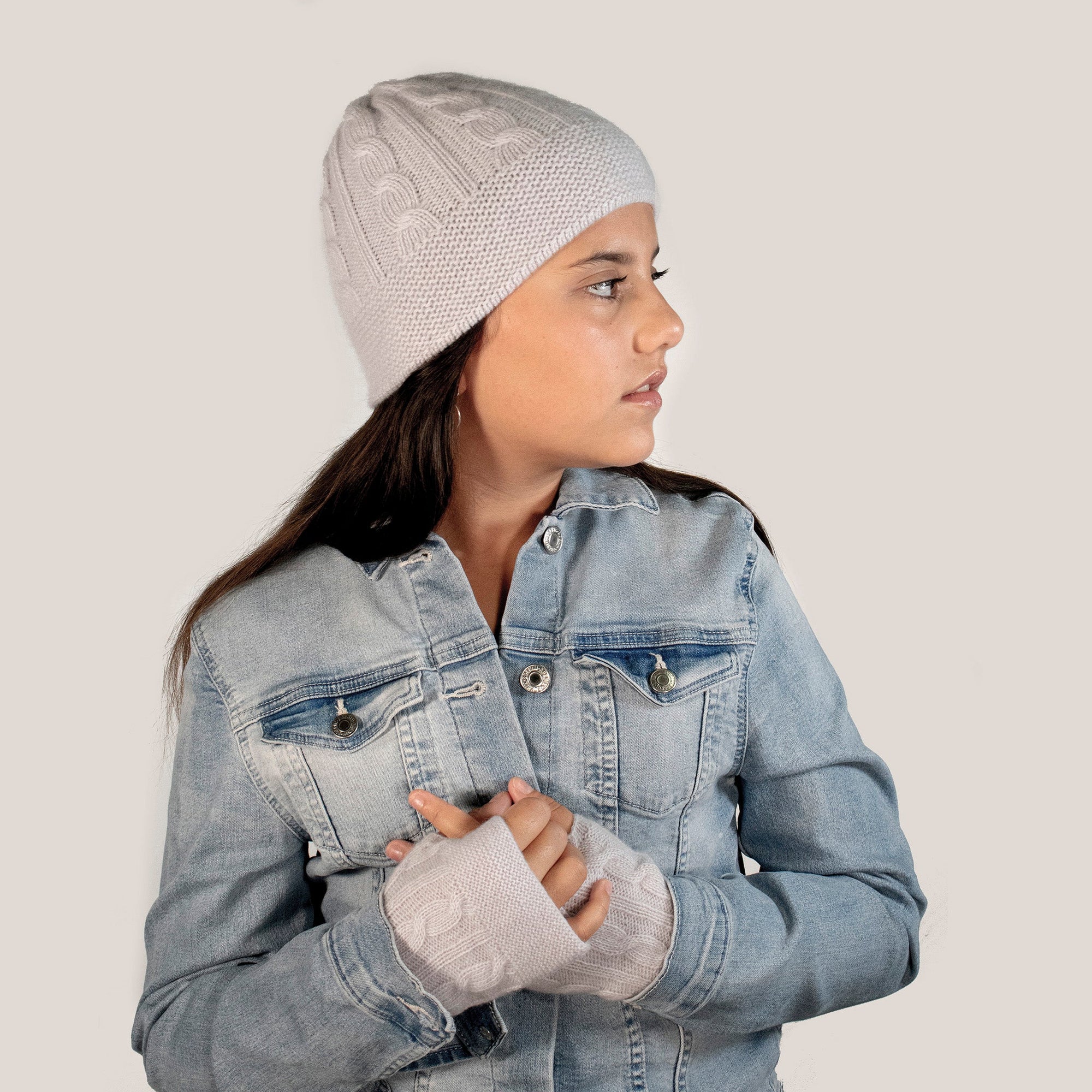 Kids Cashmere Chunky Beanie Hat In Cable Design | Pearl