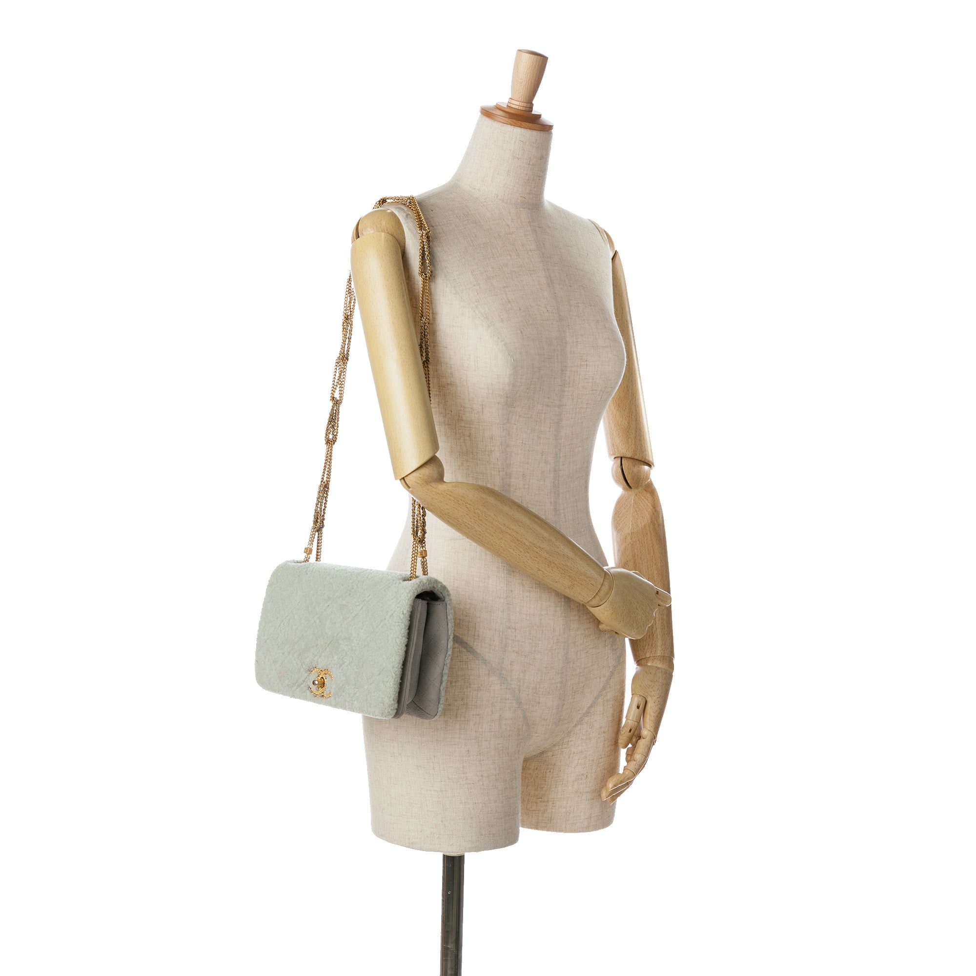 Chanel | Pre-Owned Quilted Shearling Chain Flap | Gray/Light Gray