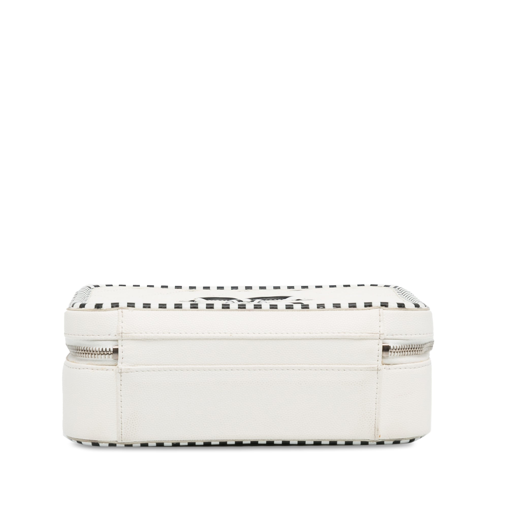 Chanel | Pre-Owned Medium Caviar CC Filigree Vanity Case | White