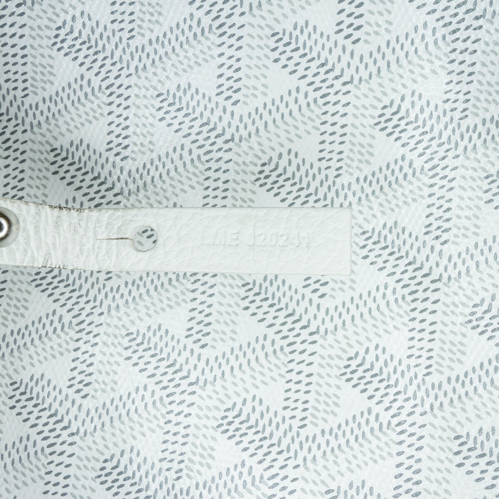 Goyard | Pre-Owned Goyardine Boheme Hobo - I | White