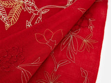 Heavy-duty Embroidery scarf | Red