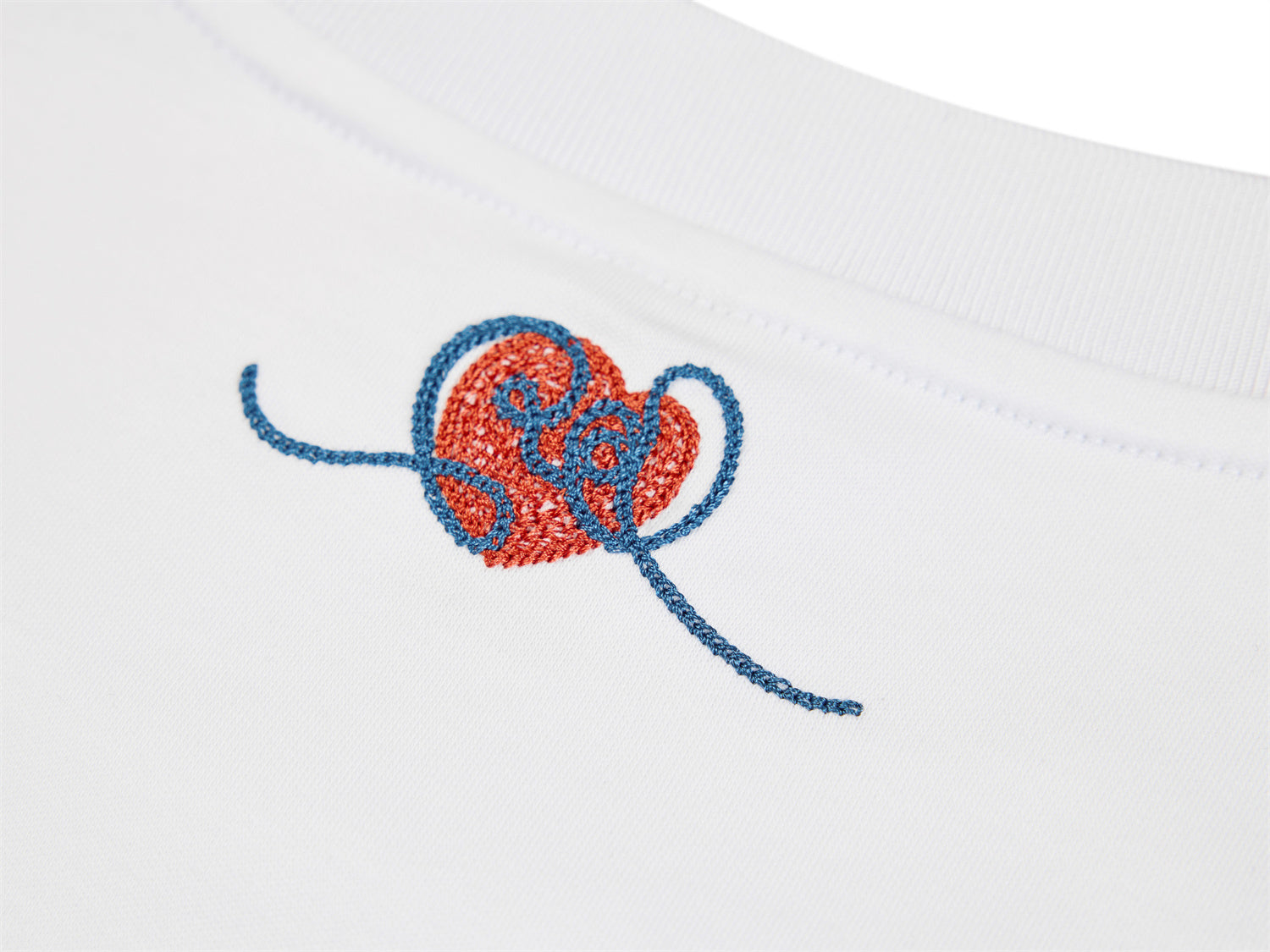 Classic Round Neck Heart T-shirt | White