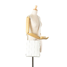 Bottega Veneta | Pre-Owned Nappa Intrecciato Cassette Messenger | White