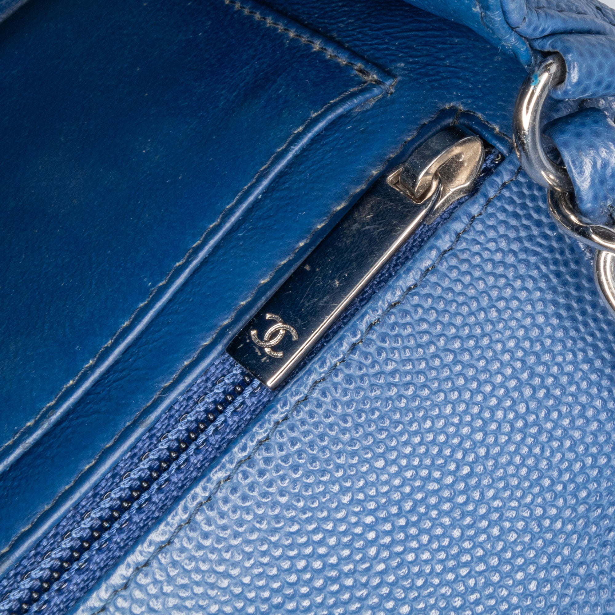 Chanel | Pre-Owned Mini Rectangular Classic Chevron Caviar Single Flap | Blue/Dark Blue