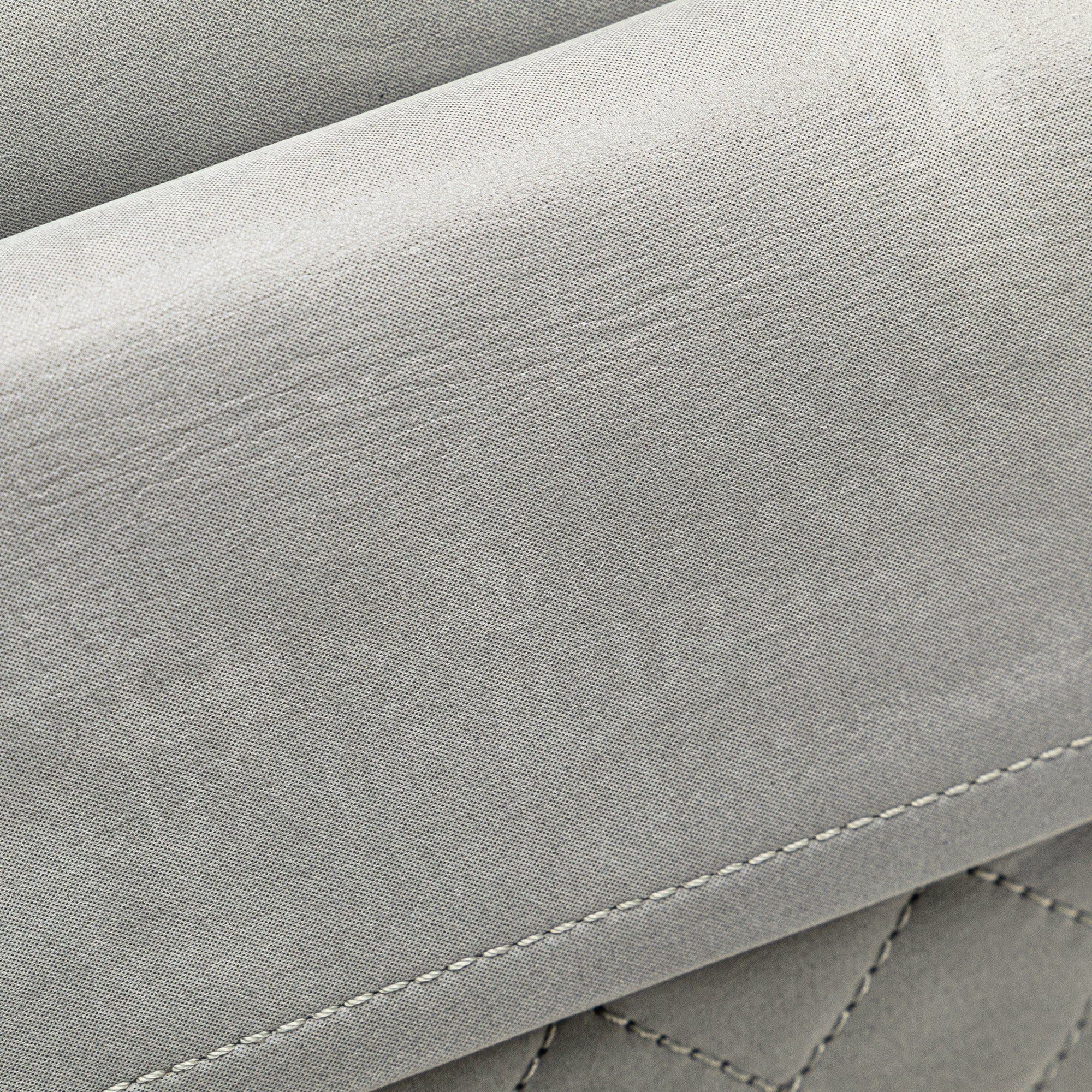 Chanel | Pre-Owned Caviar and Iridescent Calfskin Reissue 2.55 Double Flap 226 | Brown/Dark BrownGray