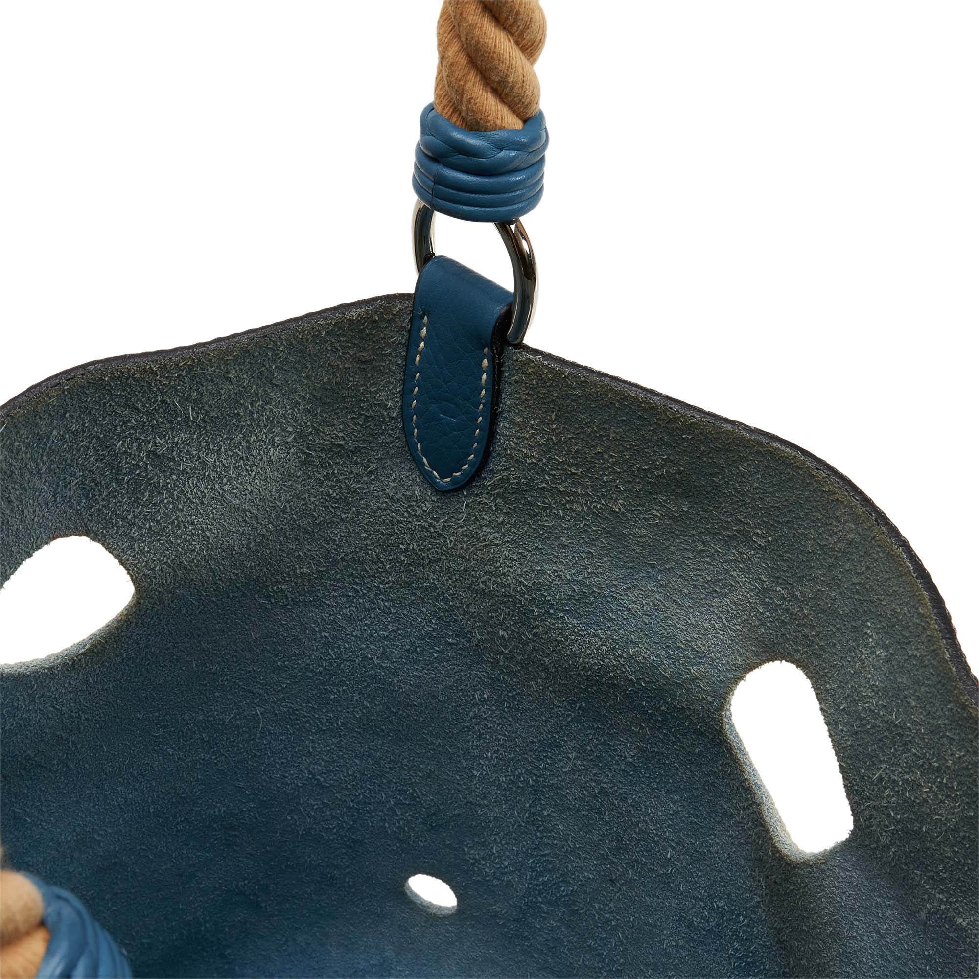 Hermes | Pre-Owned Clemence Mangeoire Bucket PM | Blue