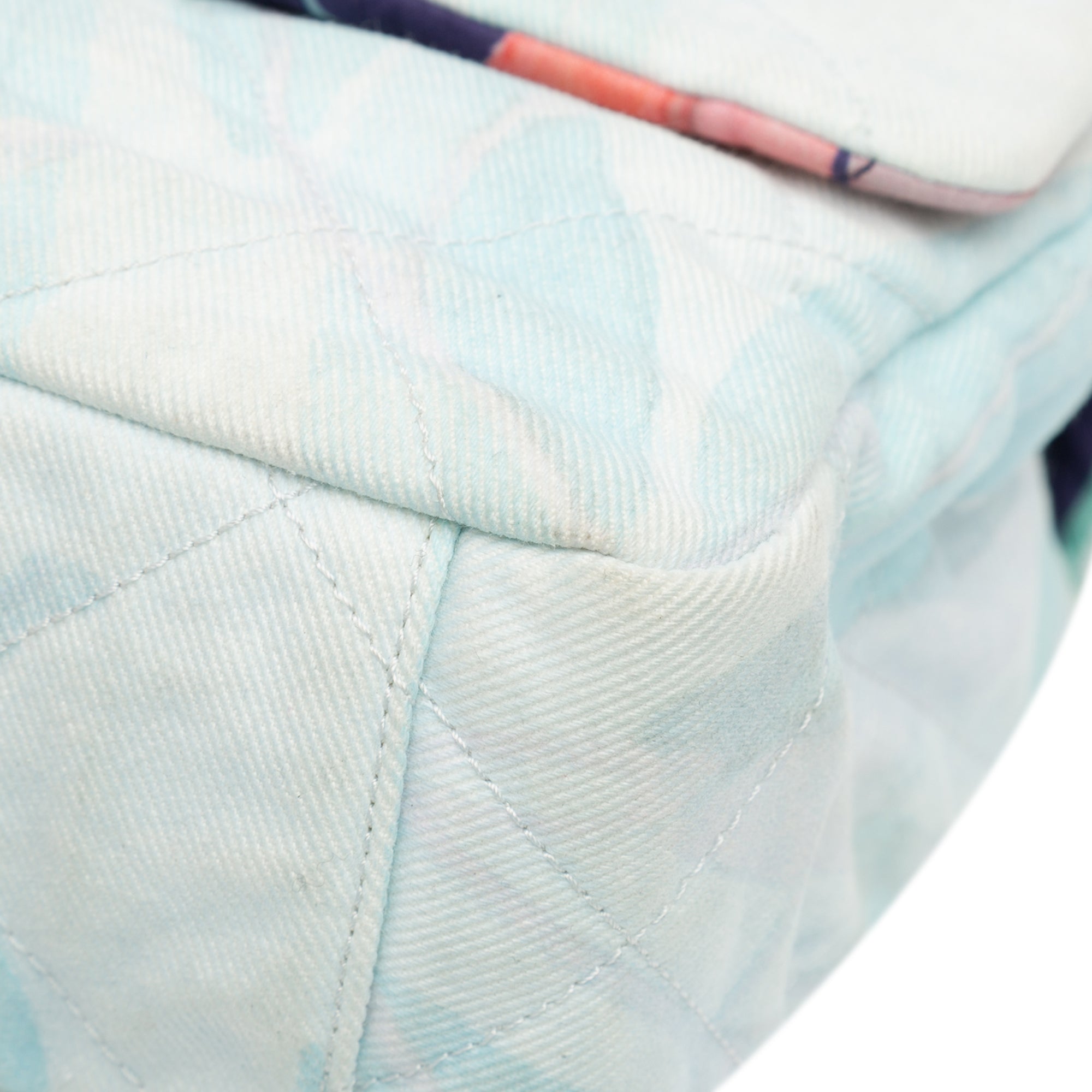 Chanel | Pre-Owned Quilted Jungle Jeans Flap | Blue/Light Blue