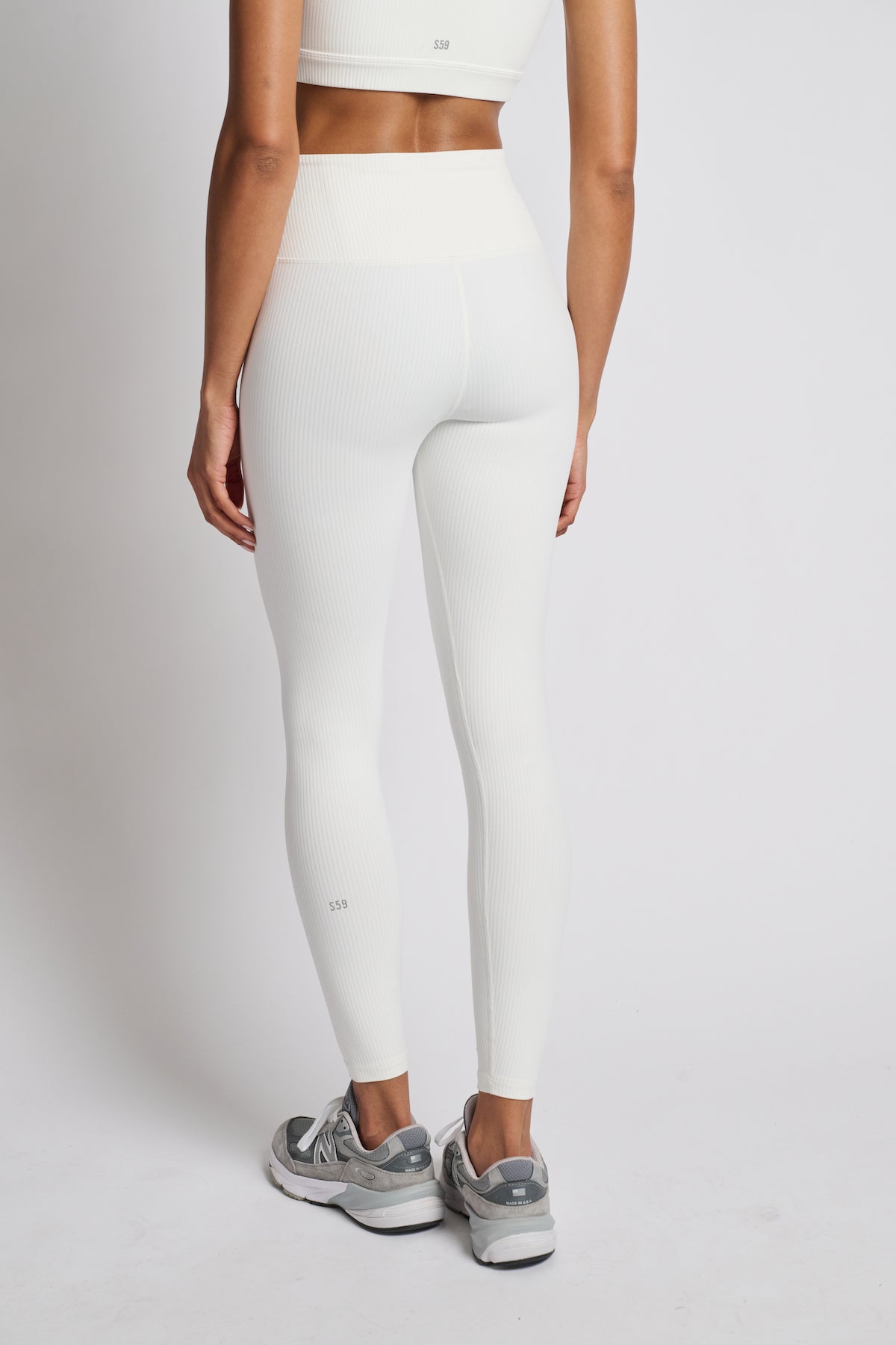 Women | SPLITS59 | Airweight Rib High Waist 7/8 | White