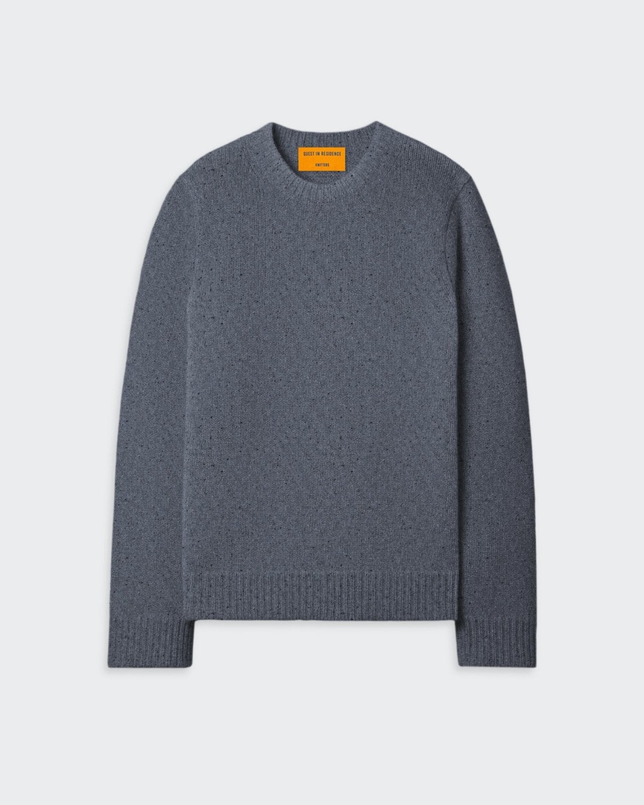 Allday Crew In Recycled Cashmere - Charcoal men's sweater in medium-weight recycled cashmere with ribbed trim and crew neck design.