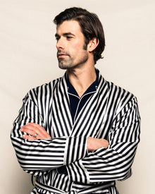 Men's Silk Long Robe in Black and White Bengal Stripe in Black and  White Bengal Stripe in Black#Color_White Bengal Stripe in Black