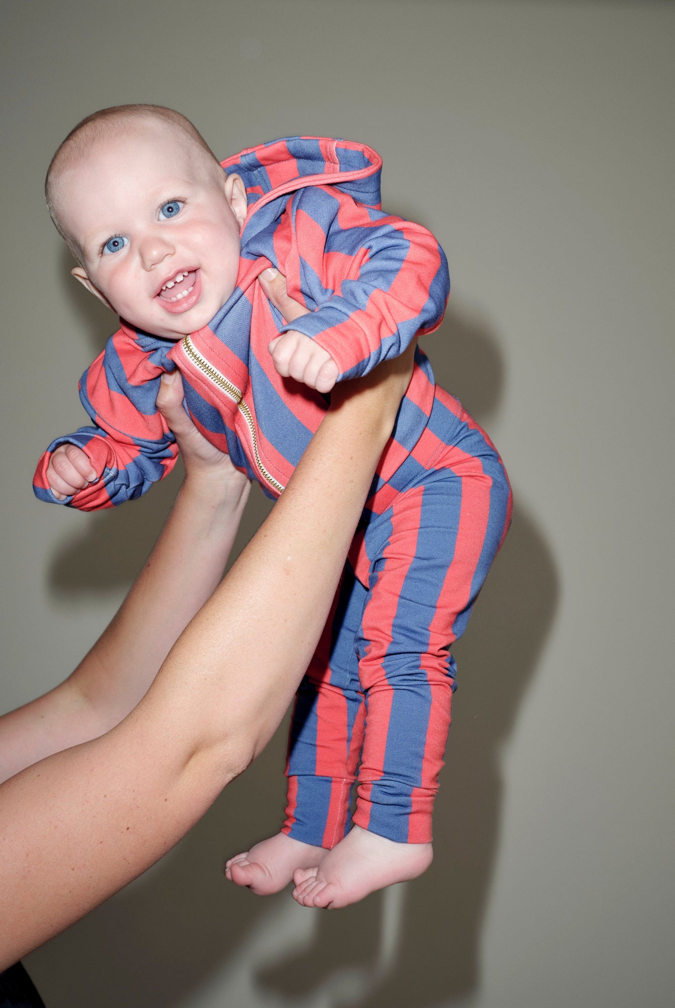 Blue/Red Stripe