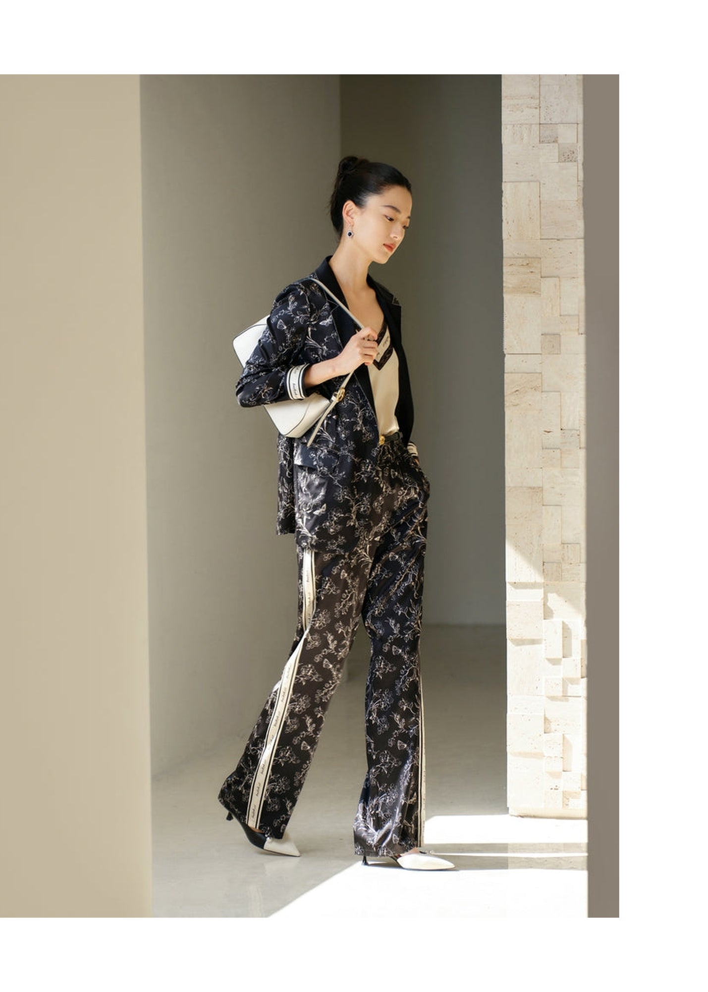 Artsy Blazer | Black