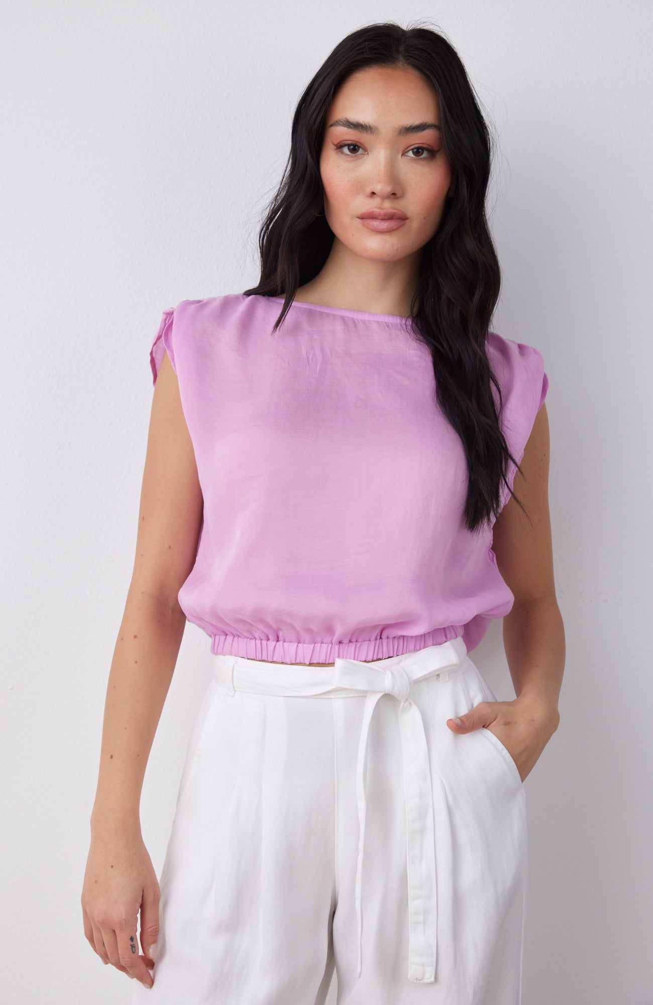 Shirred Shoulder Keyhole Back Tee | Orchid Glow