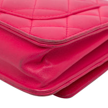 Chanel | Pre-Owned Classic Lambskin Wallet on Chain | Pink/Hot Pink
