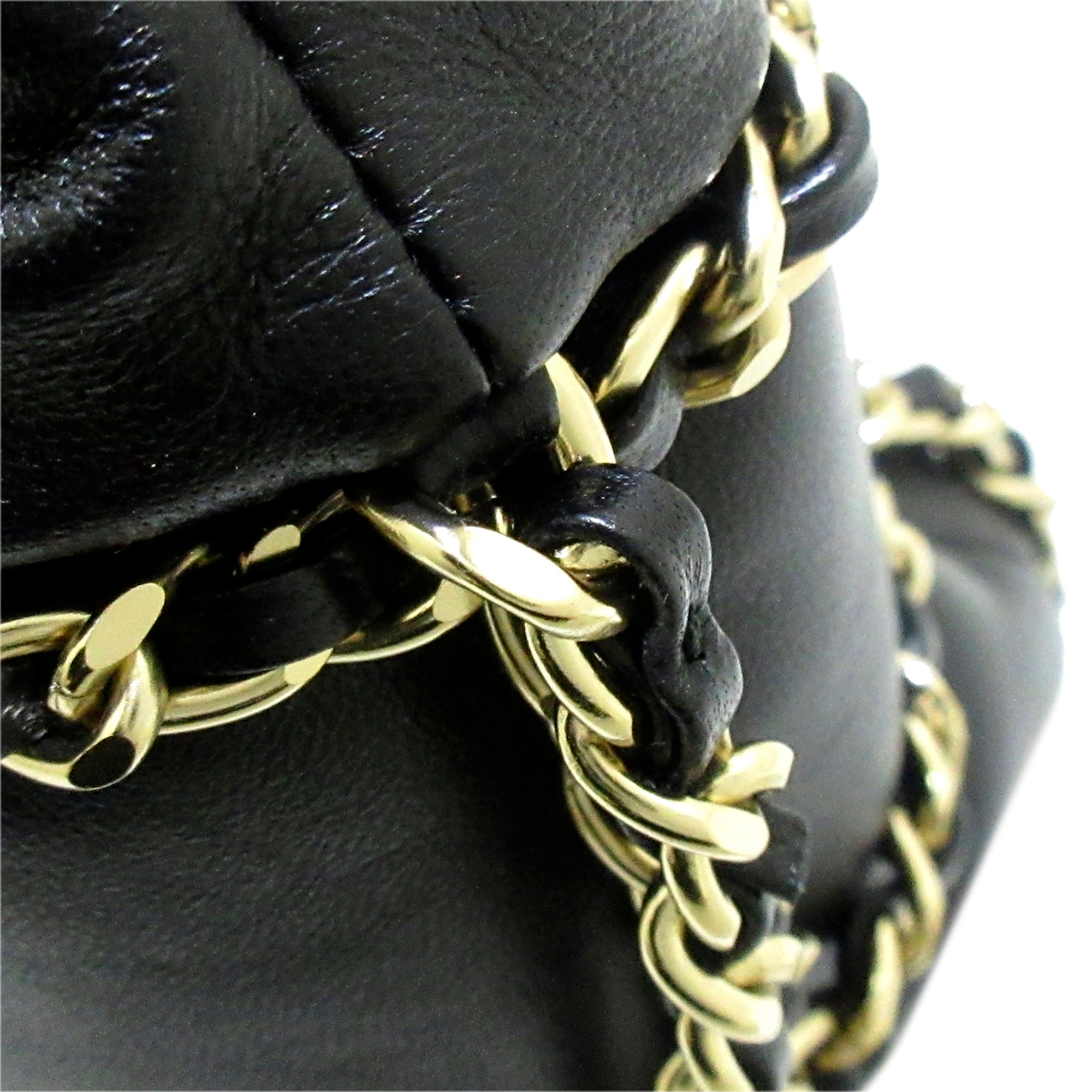 Chanel | Pre-Owned CC Bucket | Black