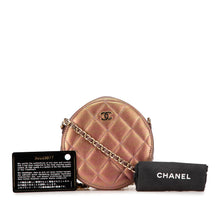 Chanel | Pre-Owned Quilted Iridescent Lambskin Round Clutch With Chain | Purple