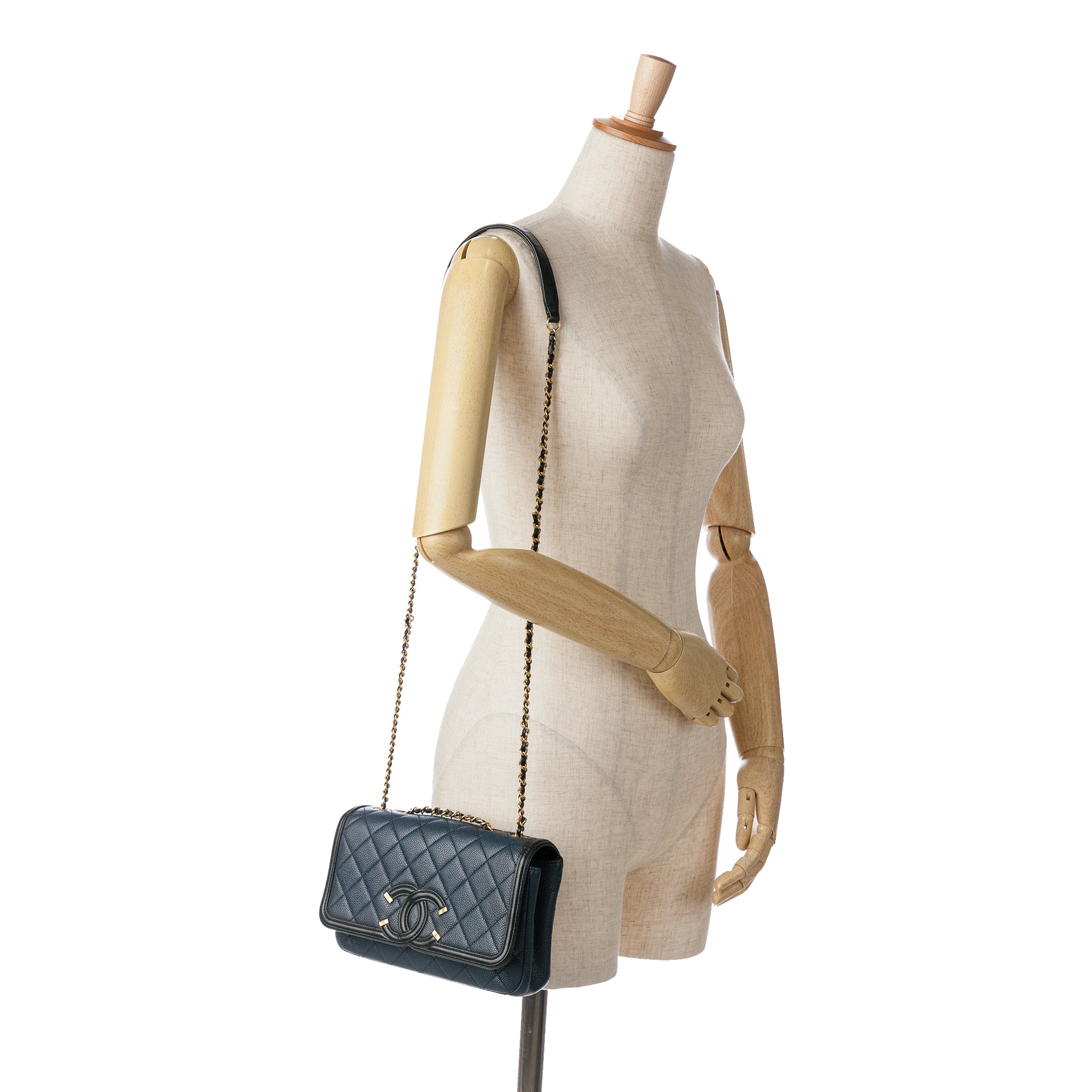 Chanel | Pre-Owned Small Bicolor Caviar CC Filigree Flap | Blue/Navy