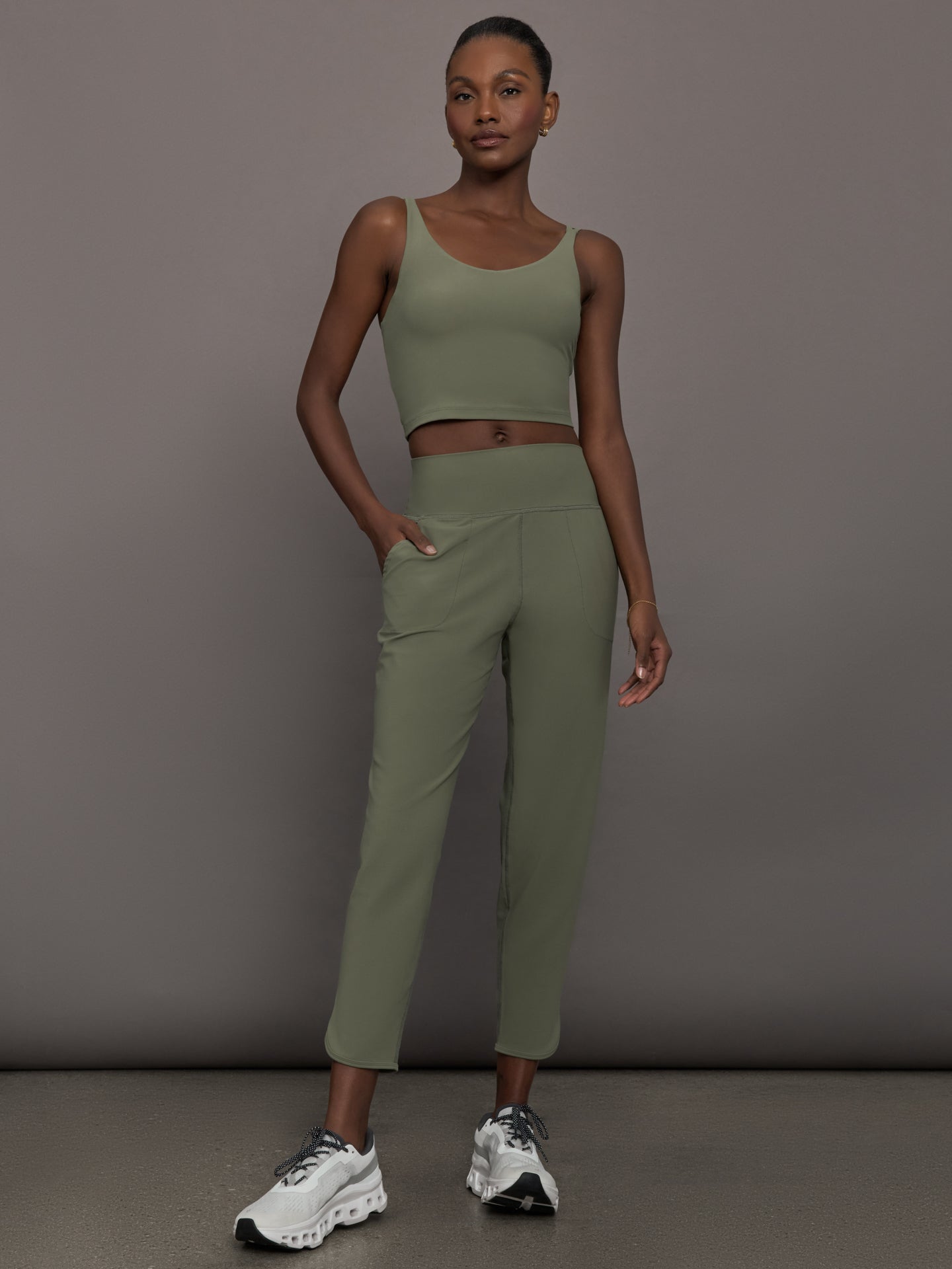 V-Neck Tank in Melt | Moss
