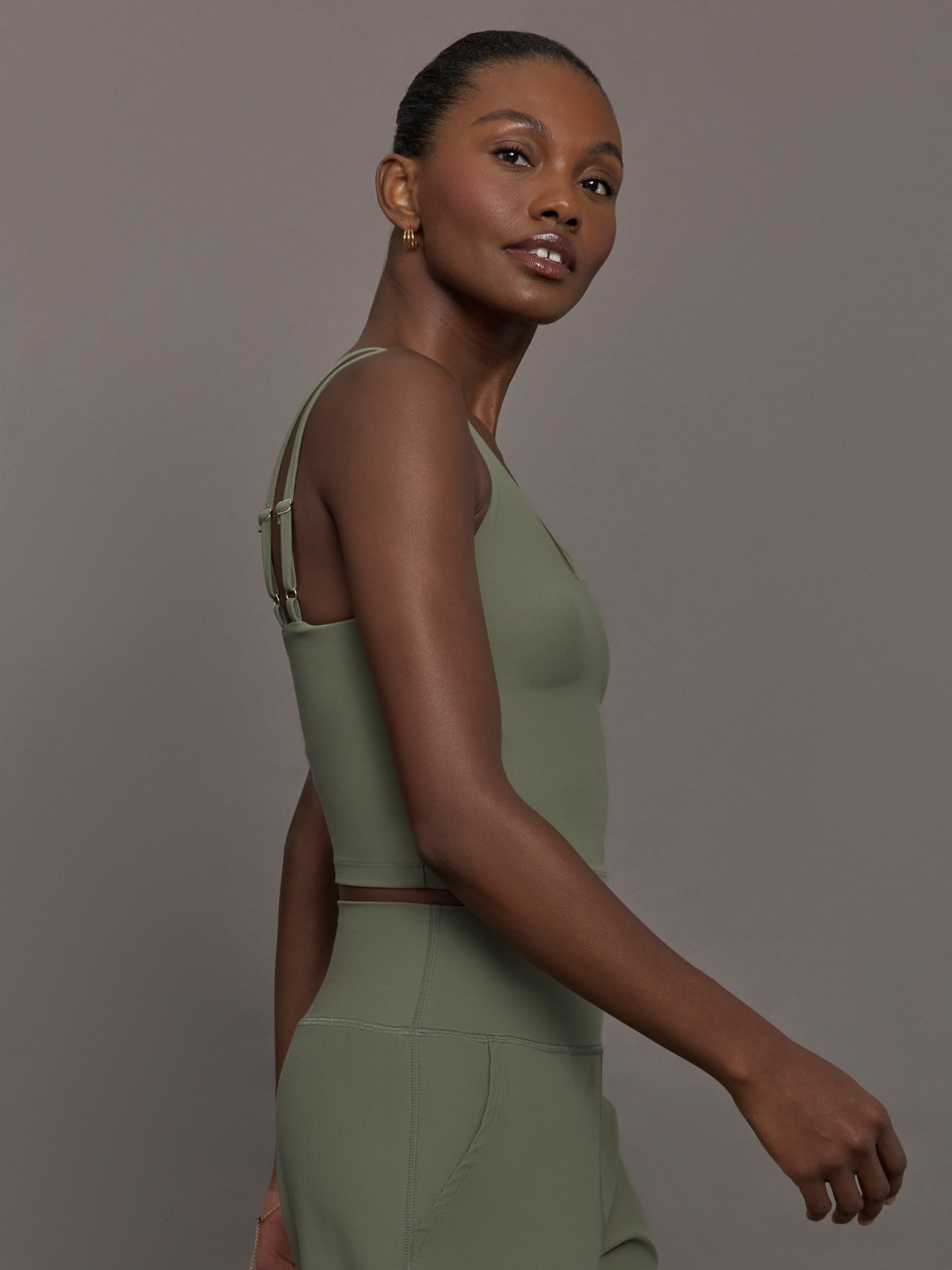 V-Neck Tank in Melt | Moss