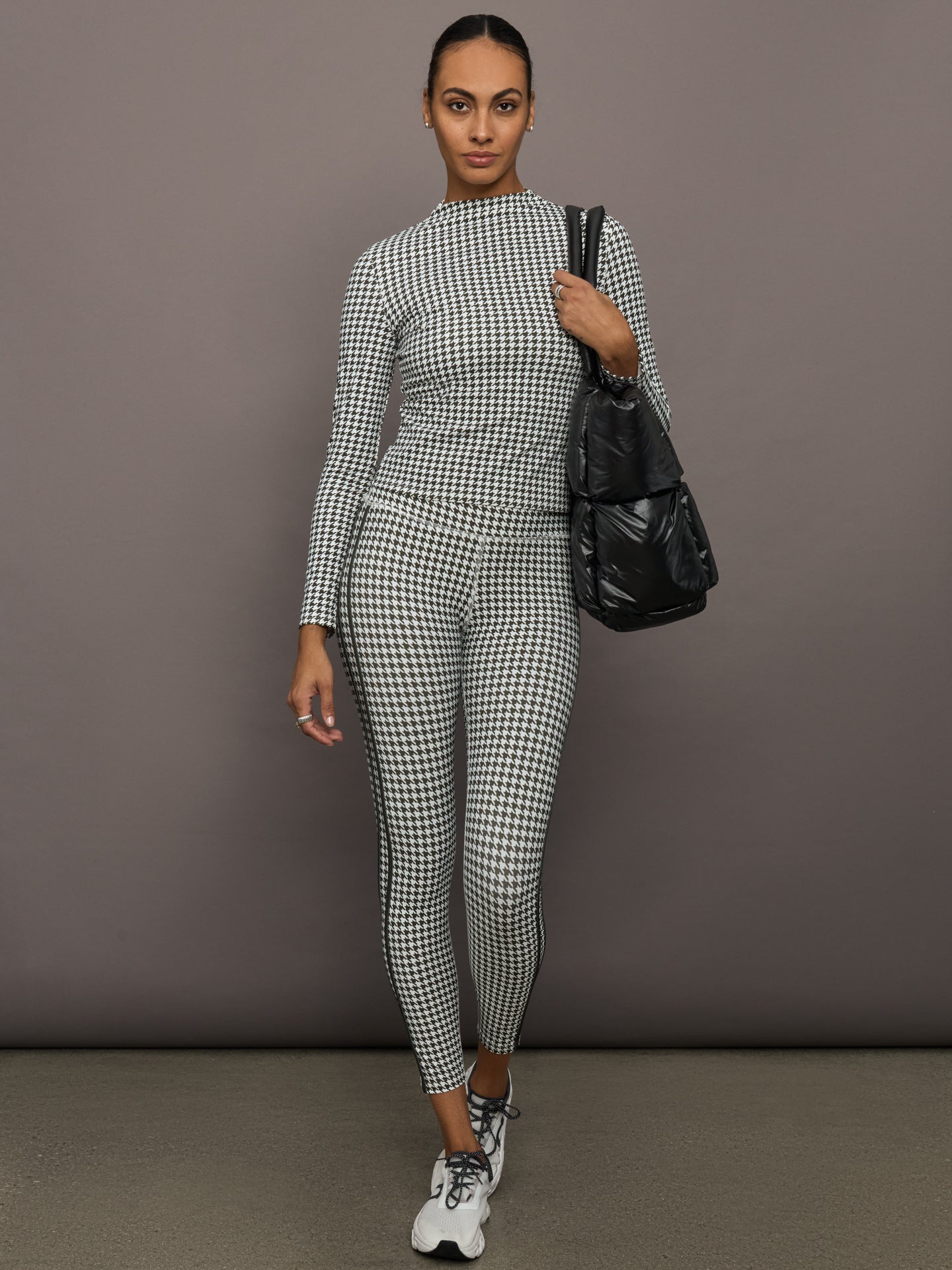 Houndstooth Mock Neck Top | Ivory / Faded Black